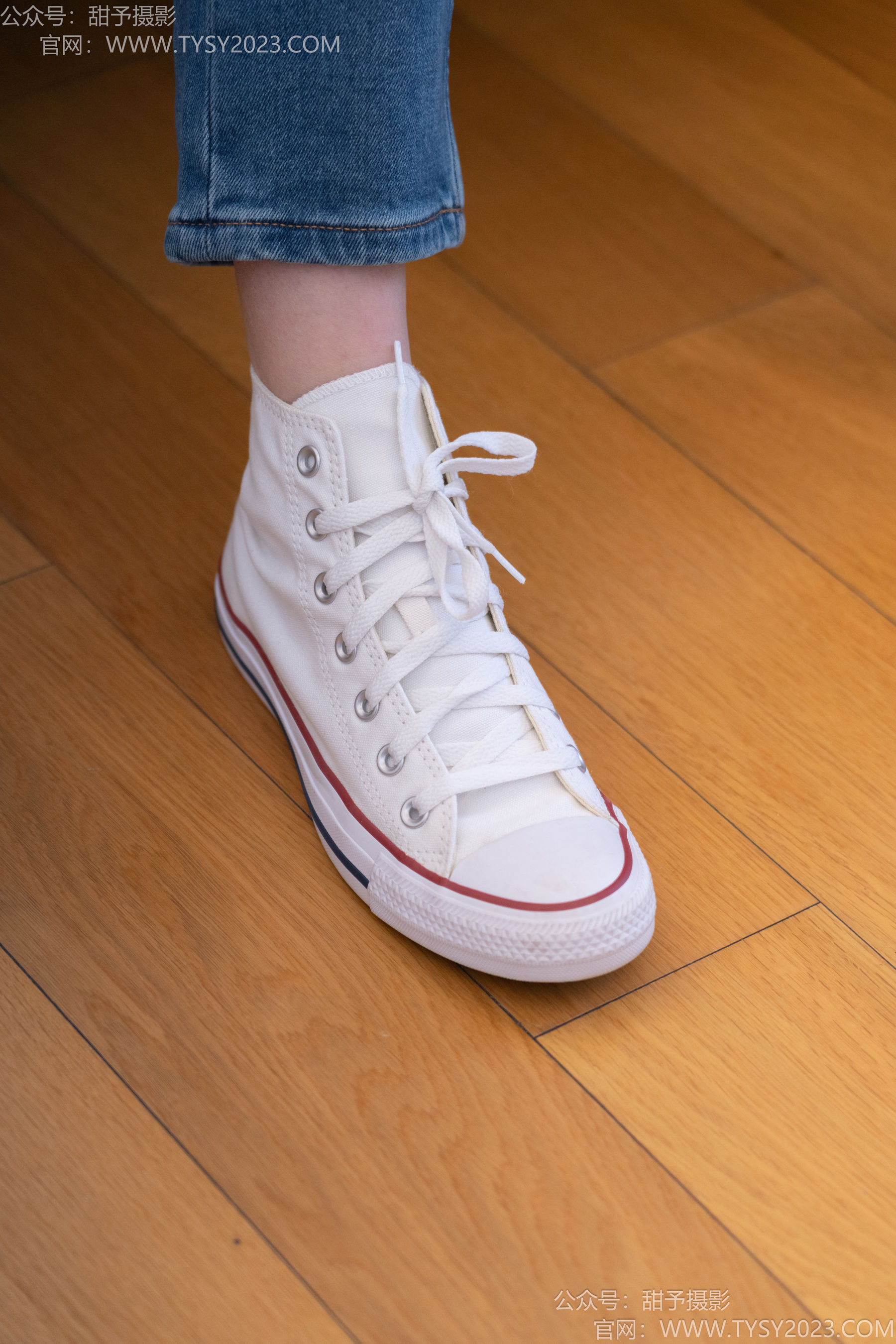 甜予摄影 No.189 璇璇 - 帆布鞋、裸足、抖腿剧情/(134P)