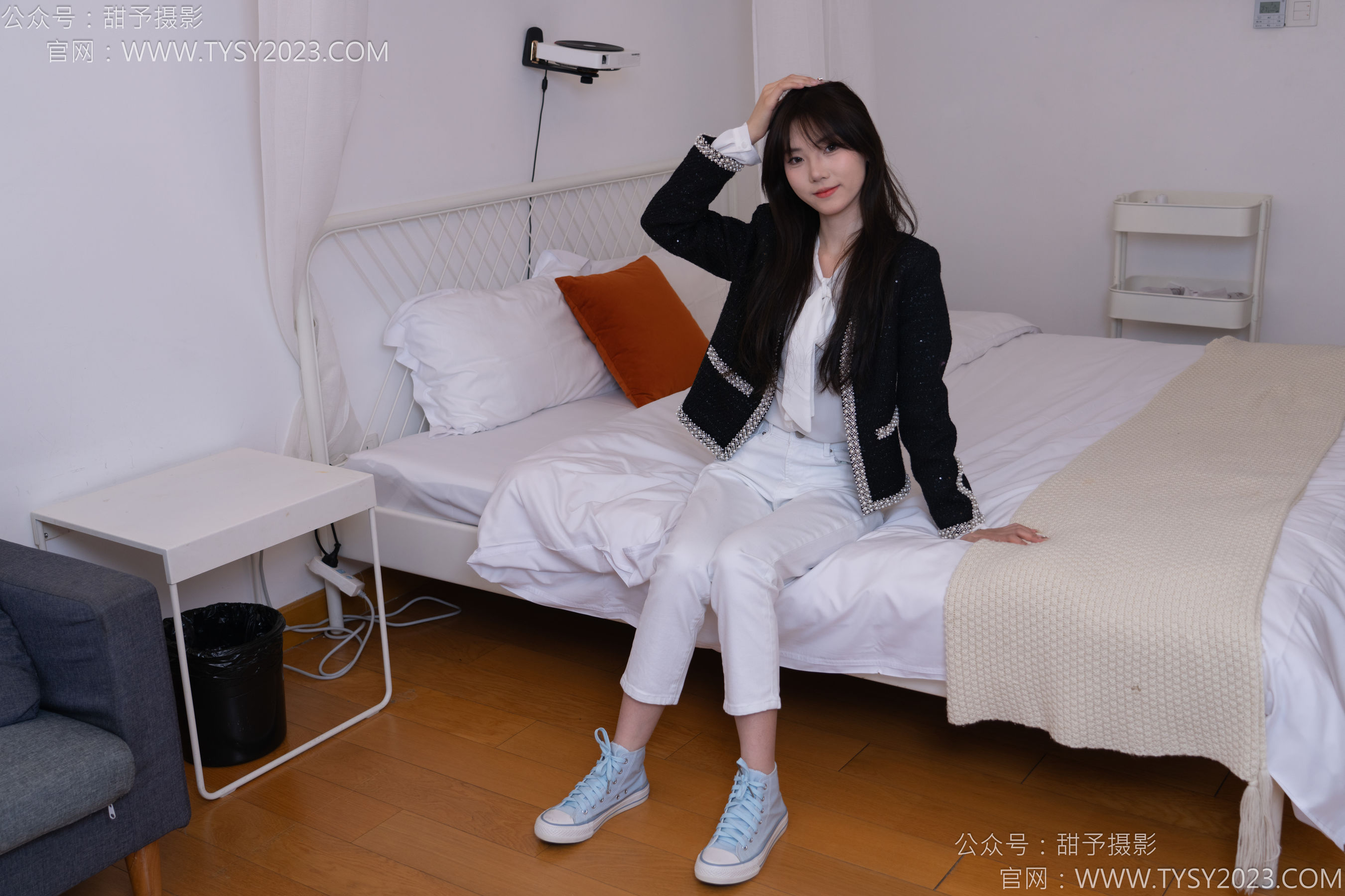 甜予摄影 No.171 璇璇 - 帆布鞋、白棉袜、抖腿剧情/(151P)