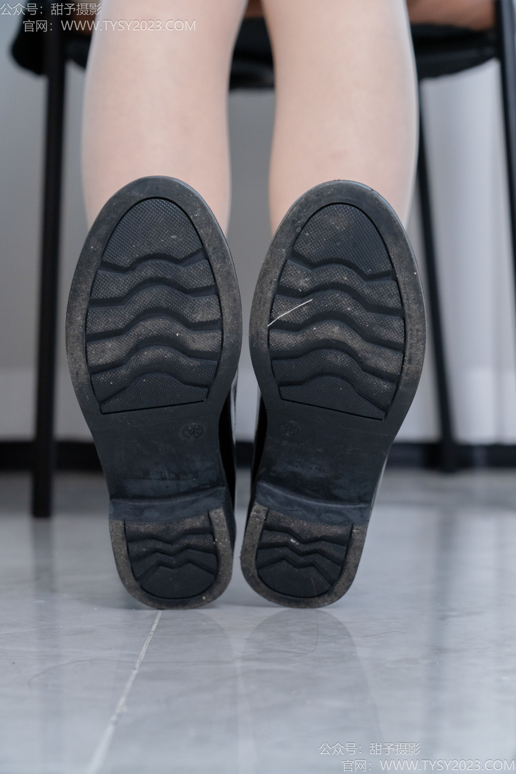 甜予摄影 No.191 贝壳 - 皮鞋、白棉袜、薄肉丝/(135P)