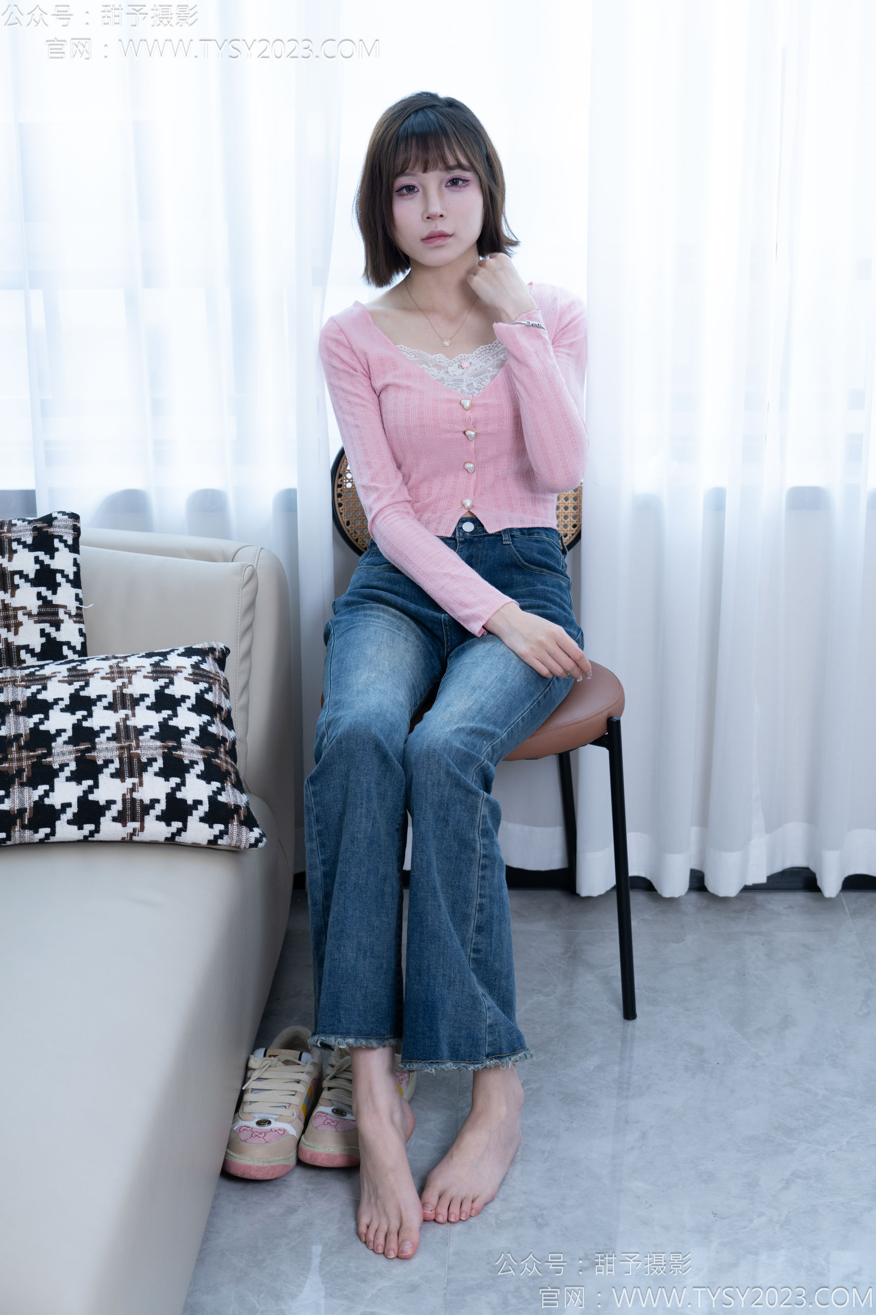 甜予摄影 No.170 珞珞 - 板鞋、白棉袜、裸足/(130P)