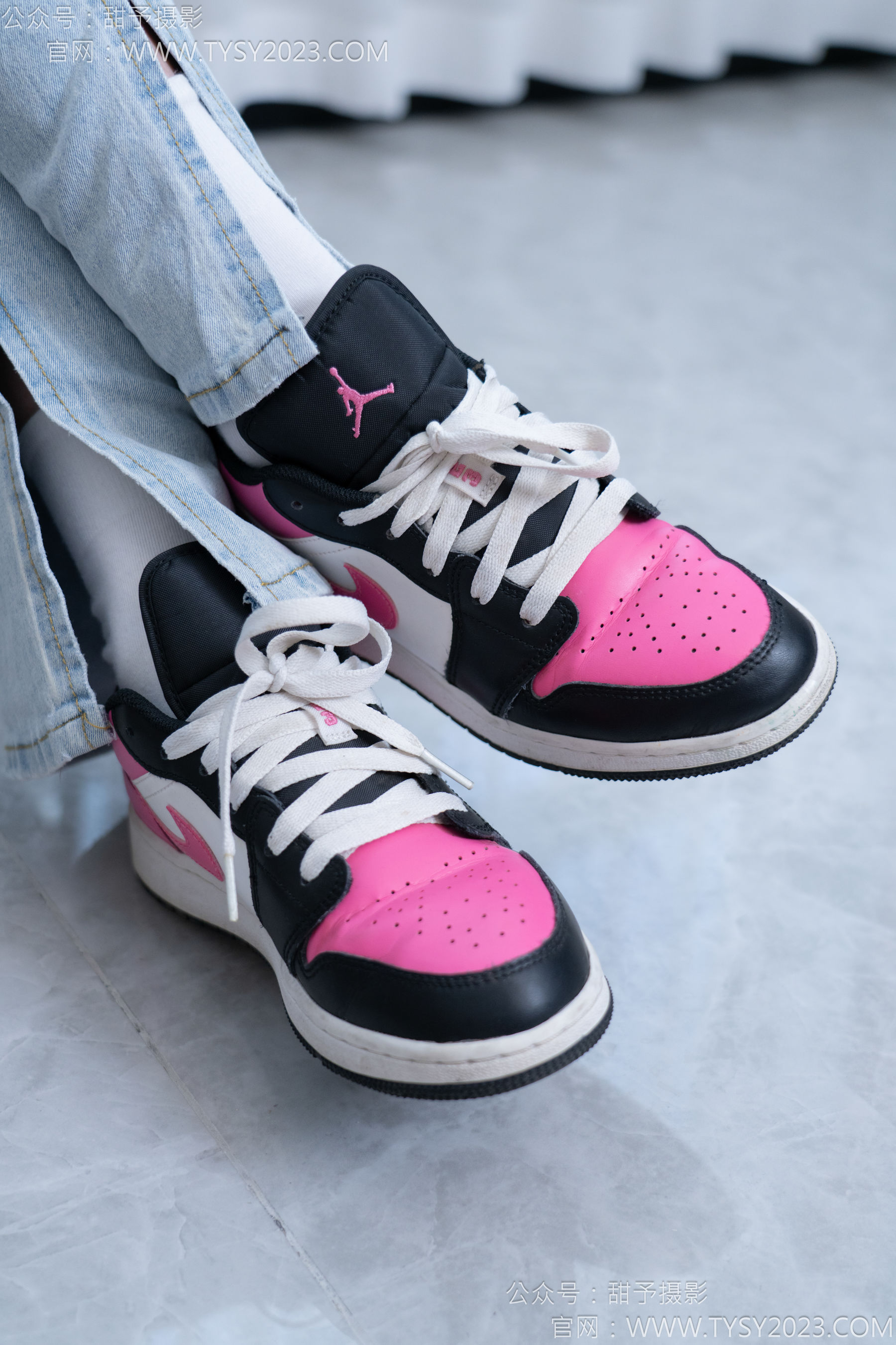 甜予摄影 No.181 小容 - 板鞋、白棉袜、裸足/(130P)