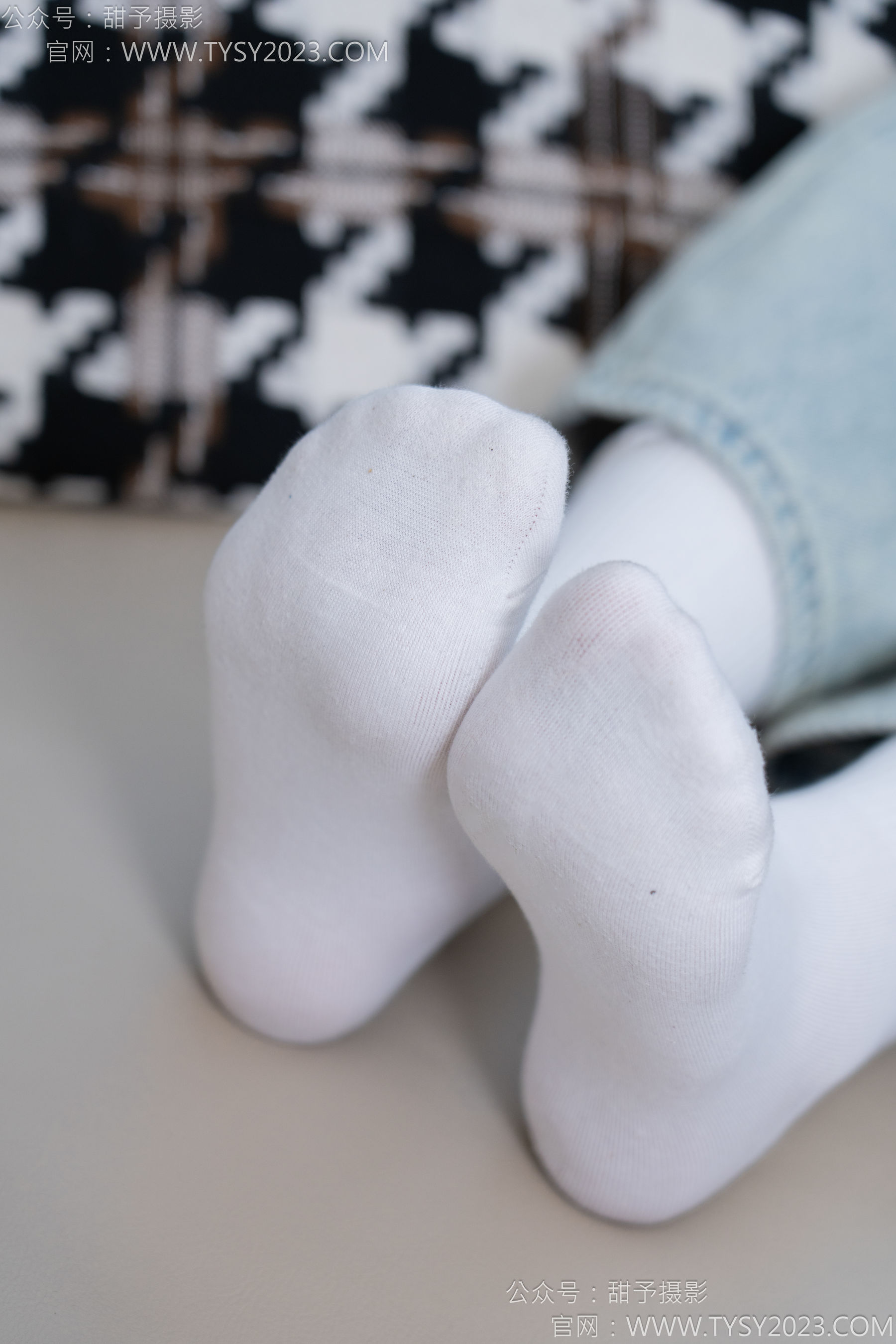 甜予摄影 No.162 知知 - 皮鞋、白棉袜、裸足/(125P)