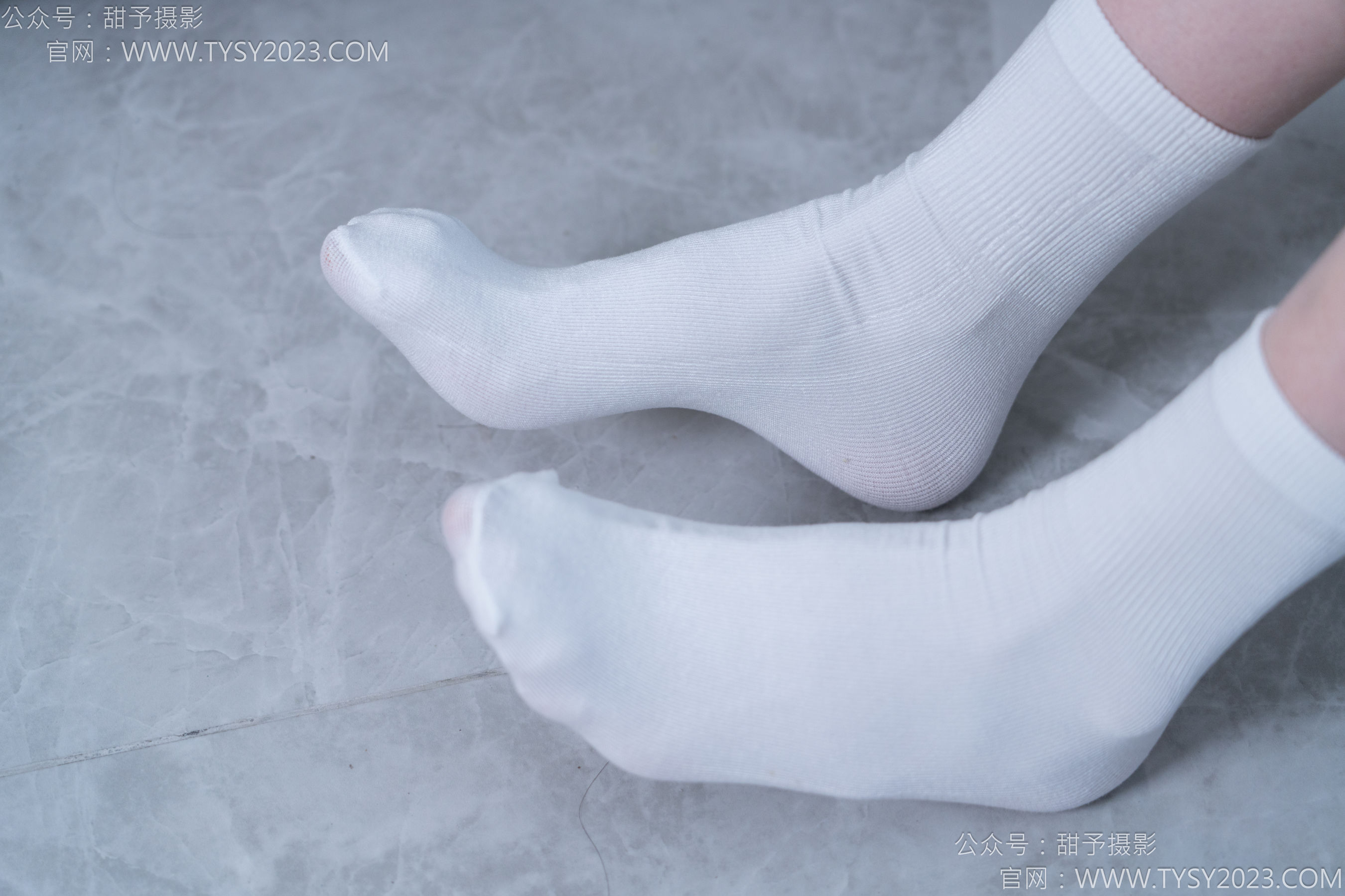 甜予摄影 No.164 珞珞 - 板鞋、白棉袜、裸足/(130P)