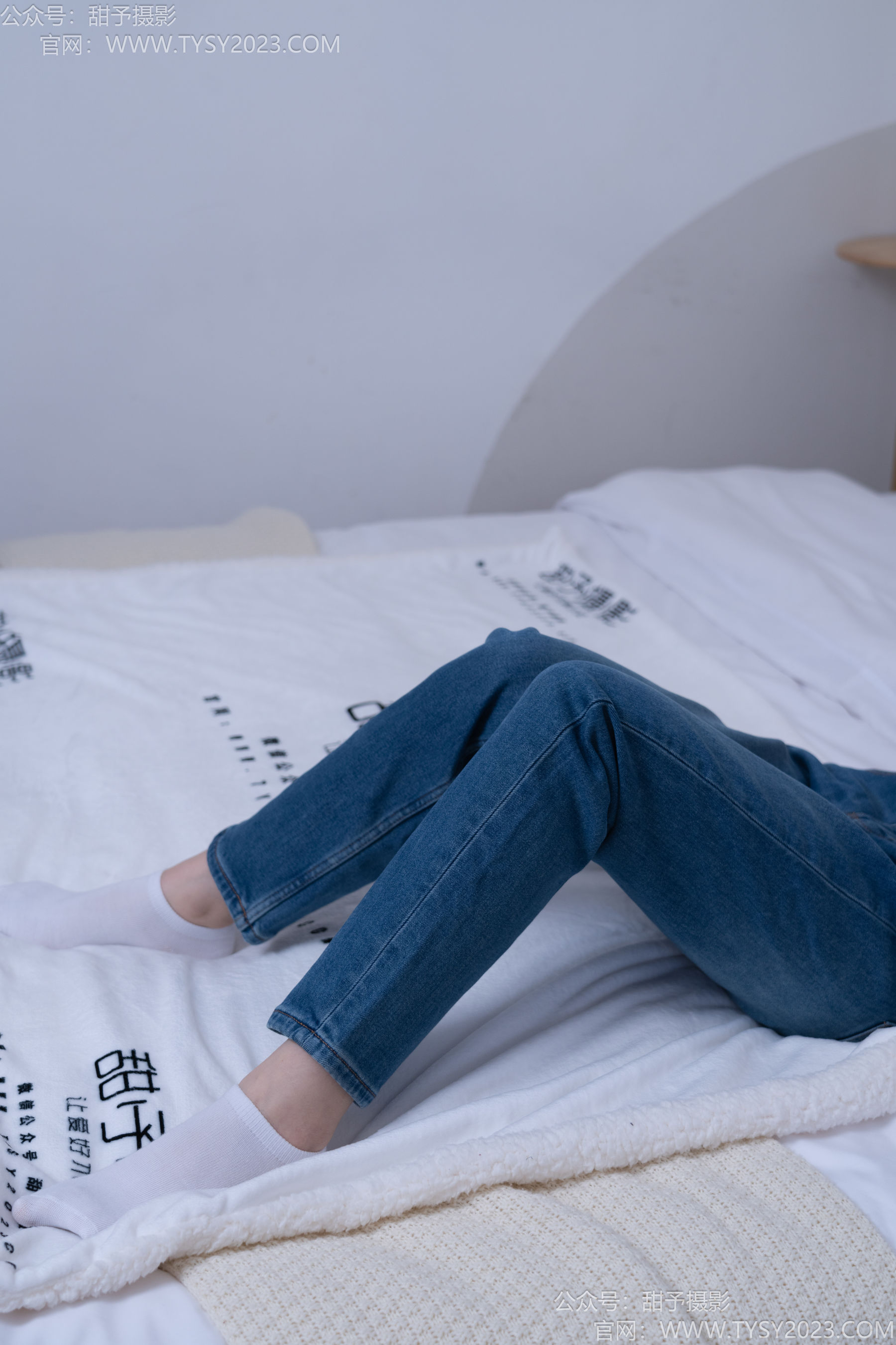 甜予摄影 No.189 璇璇 - 帆布鞋、裸足、抖腿剧情/(134P)