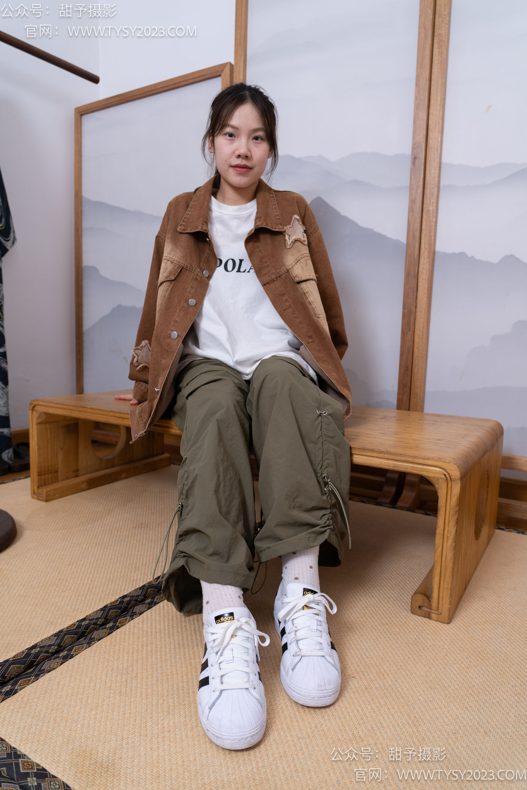 甜予摄影 No.161 双双 - 板鞋、白棉袜、裸足/(130P)