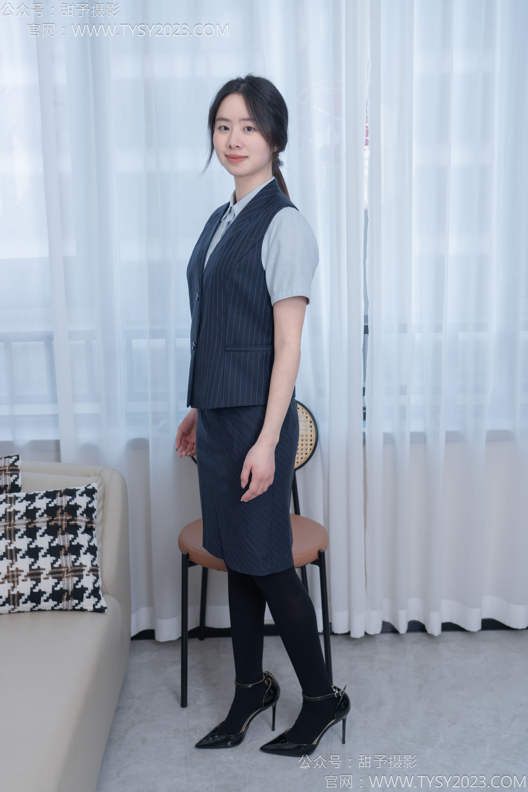 甜予摄影 No.187 知知 - 高跟鞋、厚黑丝/(127P)