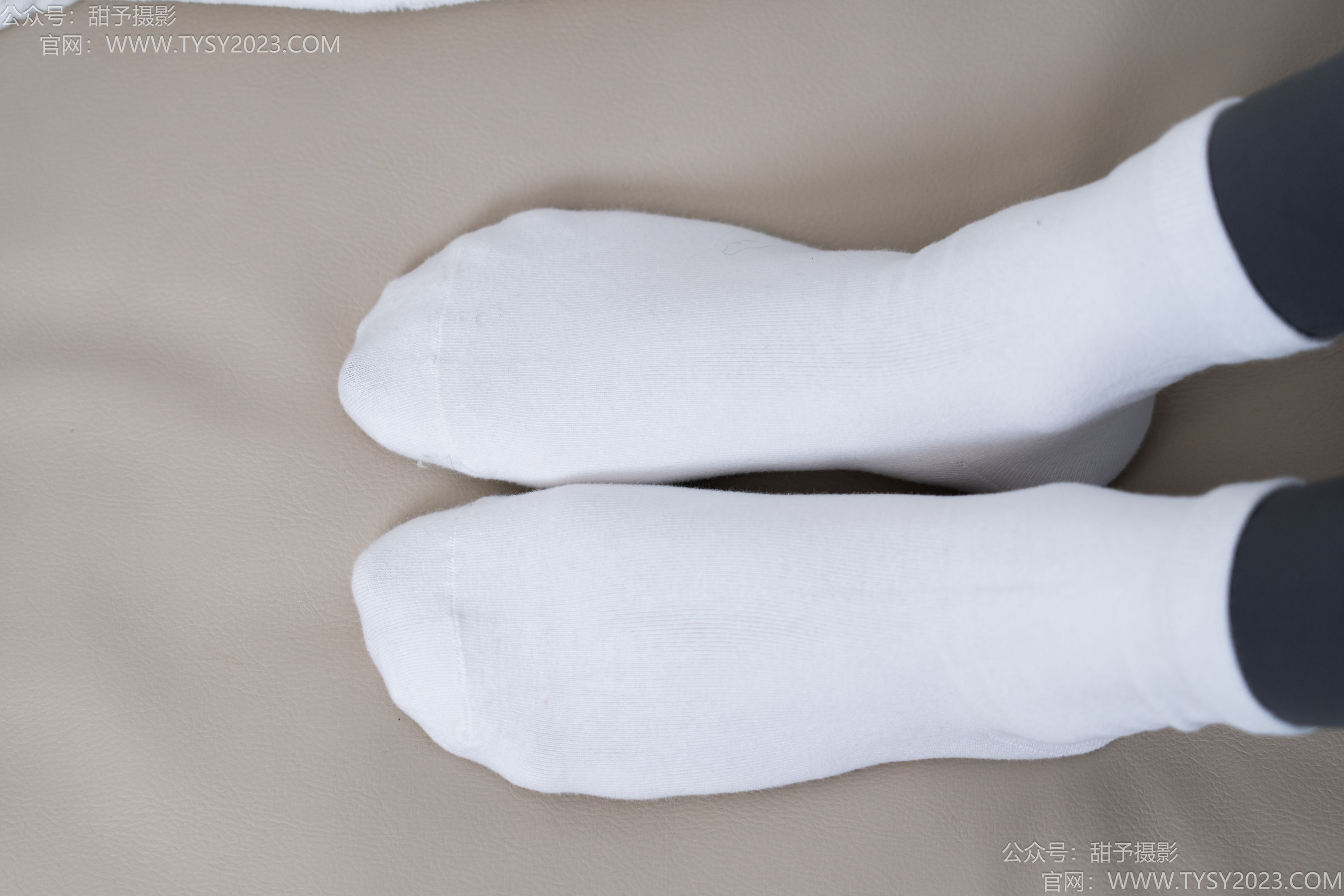 甜予摄影 No.192 澜澜 - 高跟鞋、白棉袜、裸足/(134P)