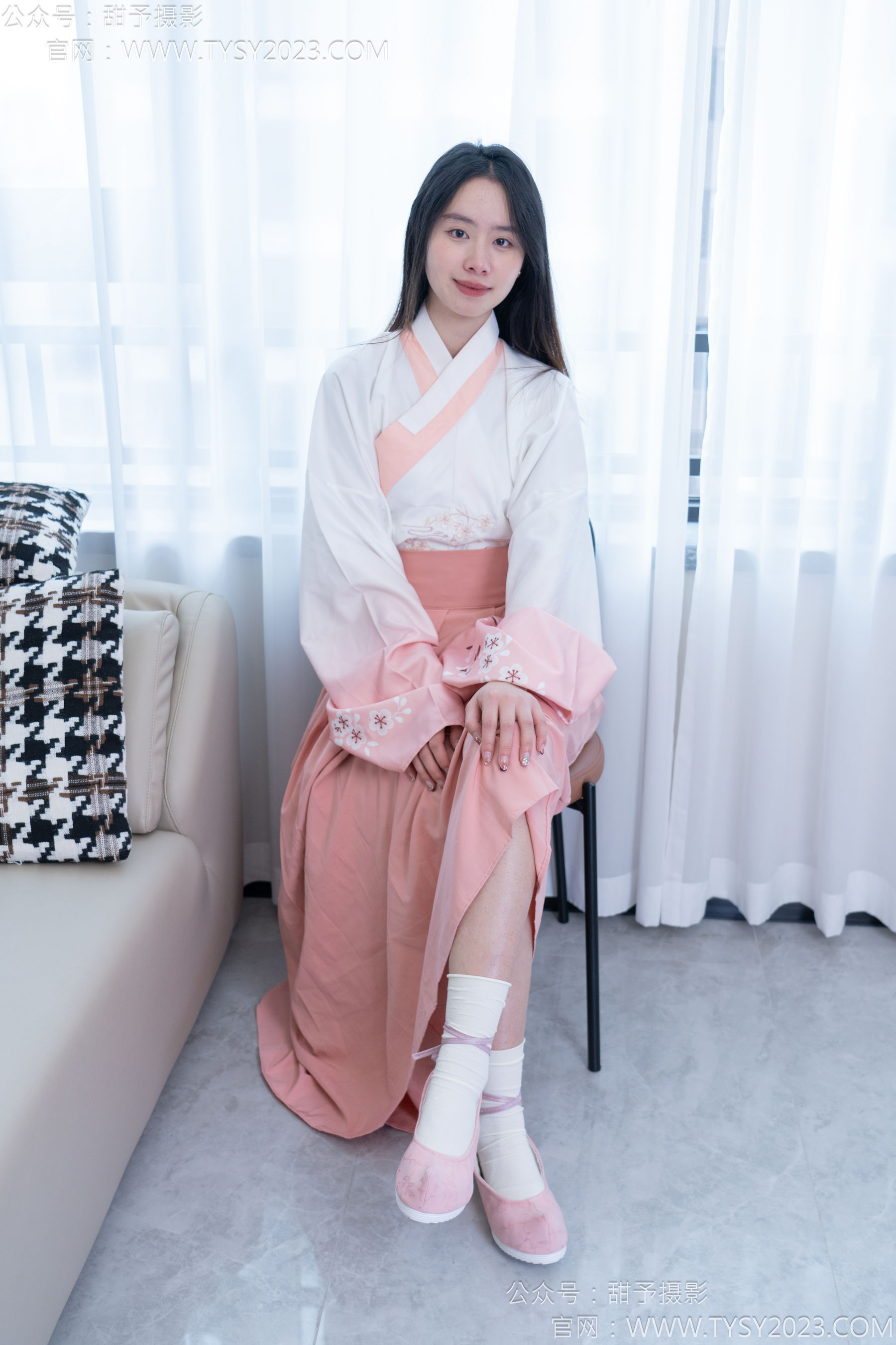 甜予摄影 No.183 知知 - 布鞋、白棉袜、裸足/(148P)