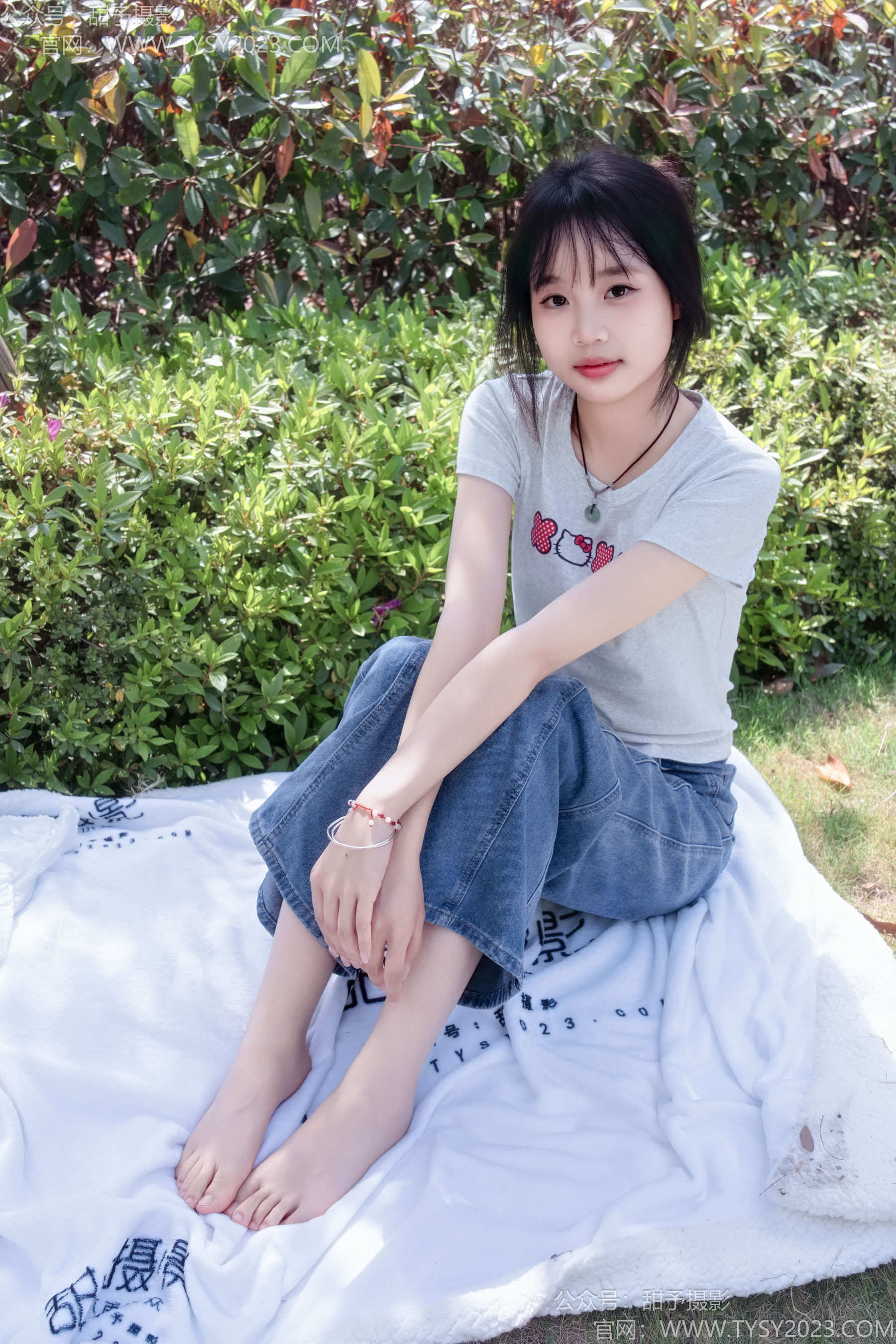 甜予摄影 No.194 小橙子 - 板鞋、白棉袜、裸足/(130P)