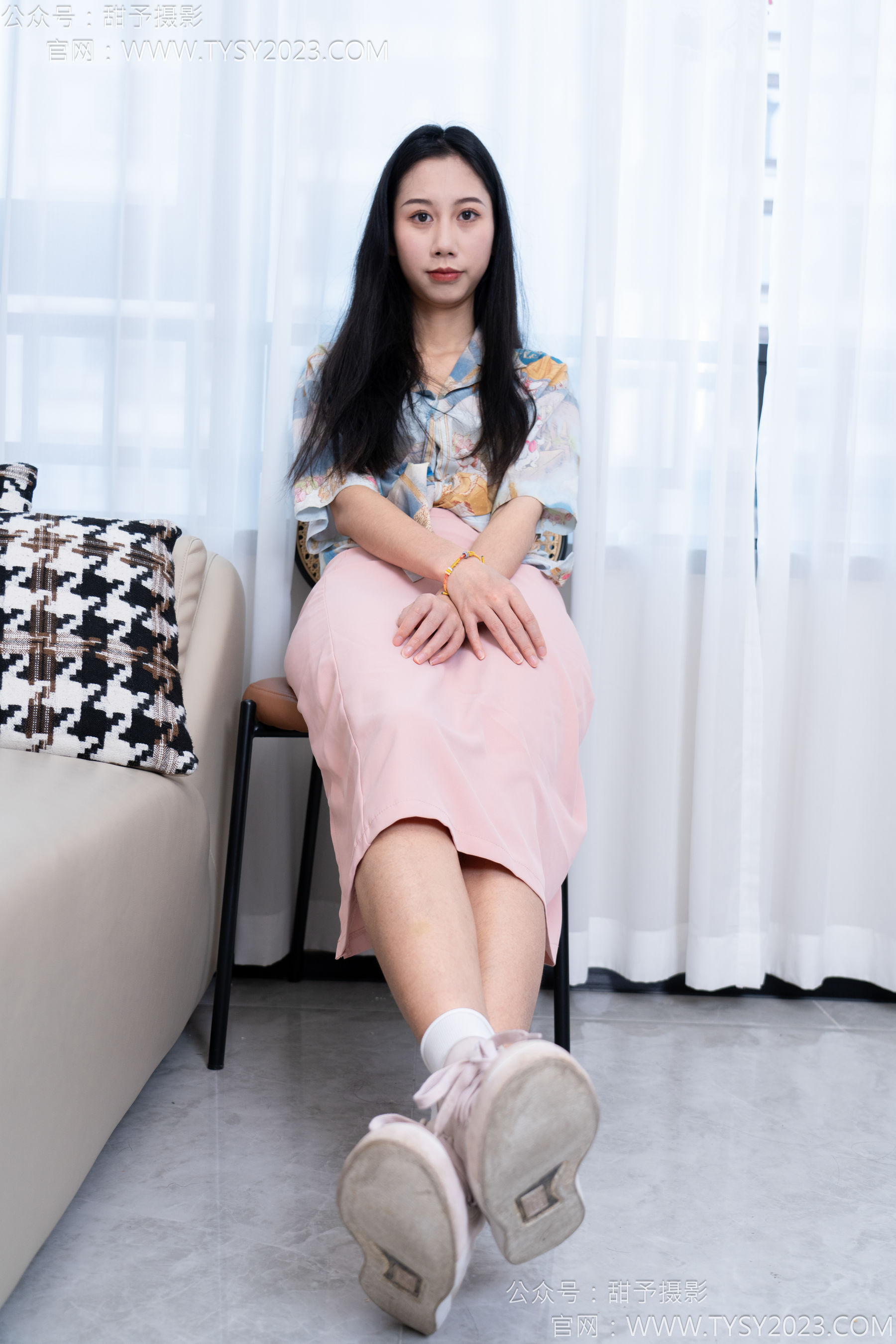 甜予摄影 No.186 娃娃 - 帆布鞋、白棉袜、裸足/(129P)