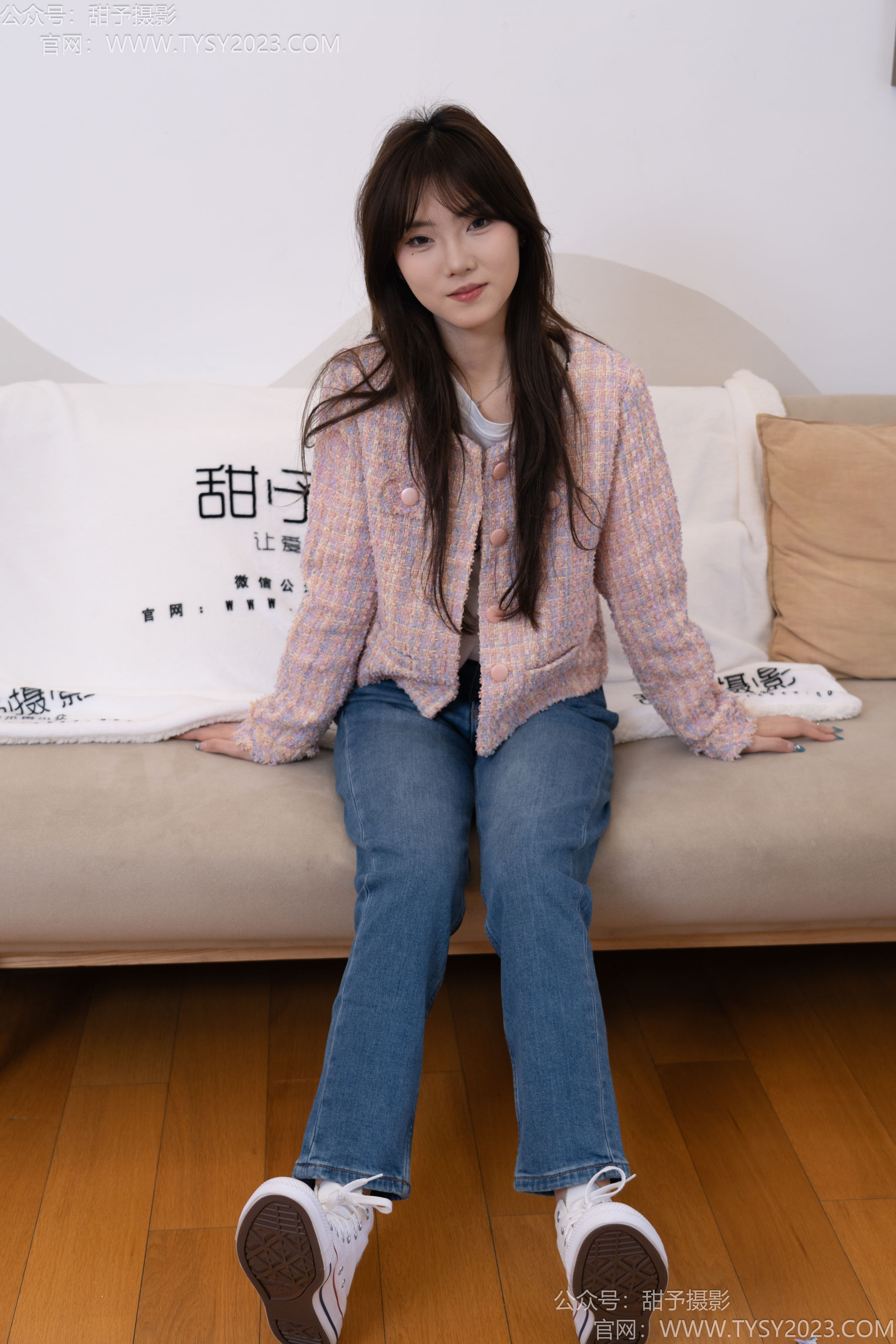 甜予摄影 No.189 璇璇 - 帆布鞋、裸足、抖腿剧情/(134P)