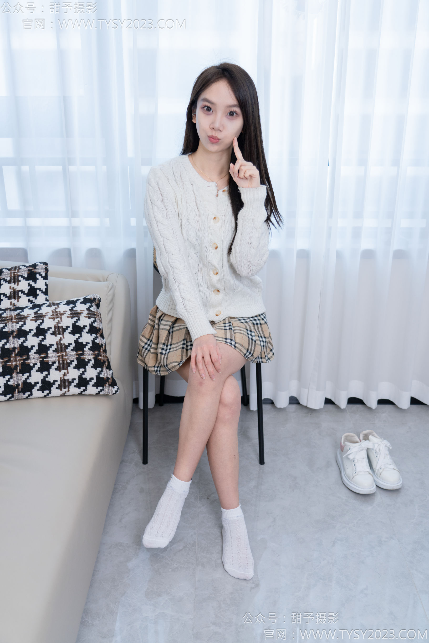 甜予摄影 No.165 贝壳 - 板鞋、白棉袜、裸足/(130P)