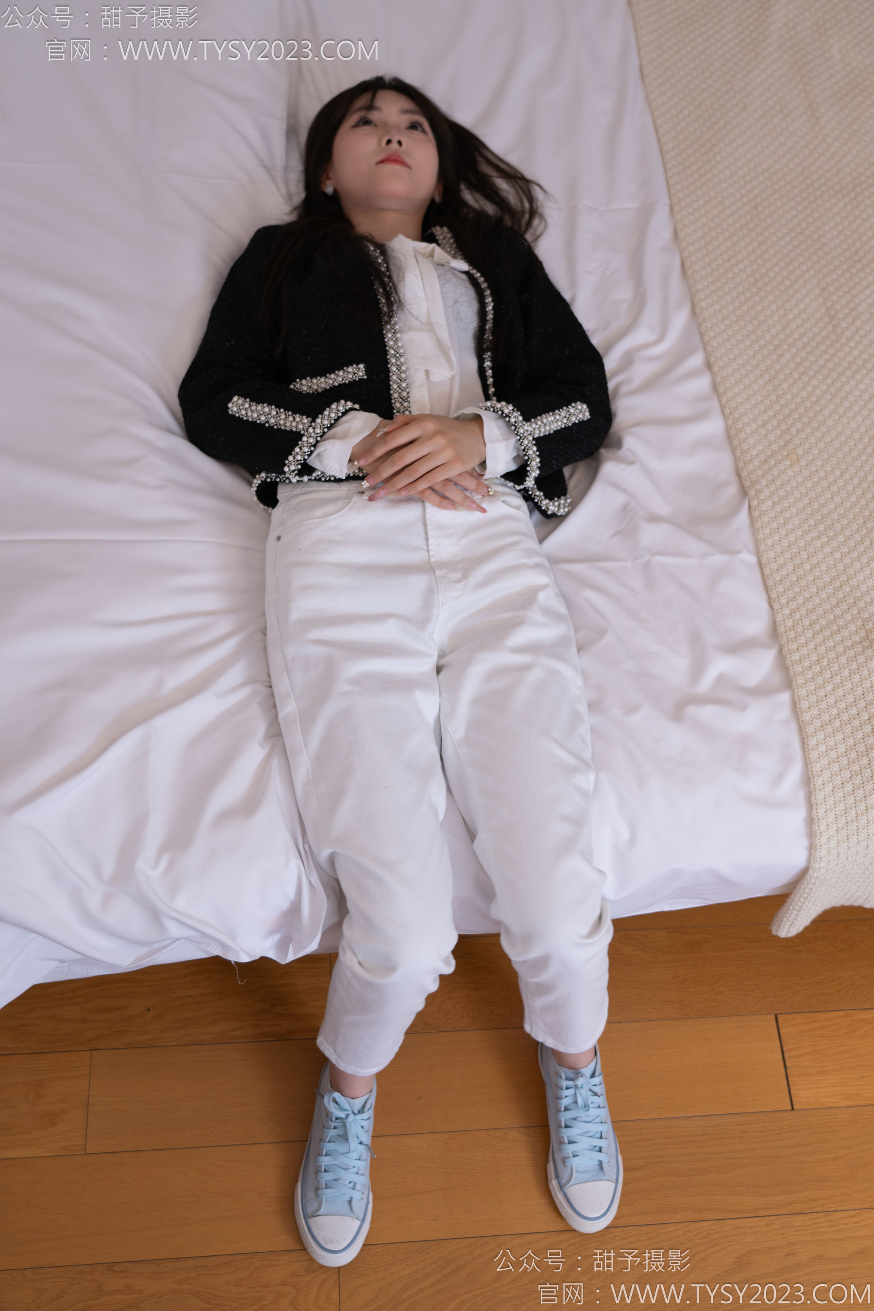 甜予摄影 No.171 璇璇 - 帆布鞋、白棉袜、抖腿剧情/(151P)