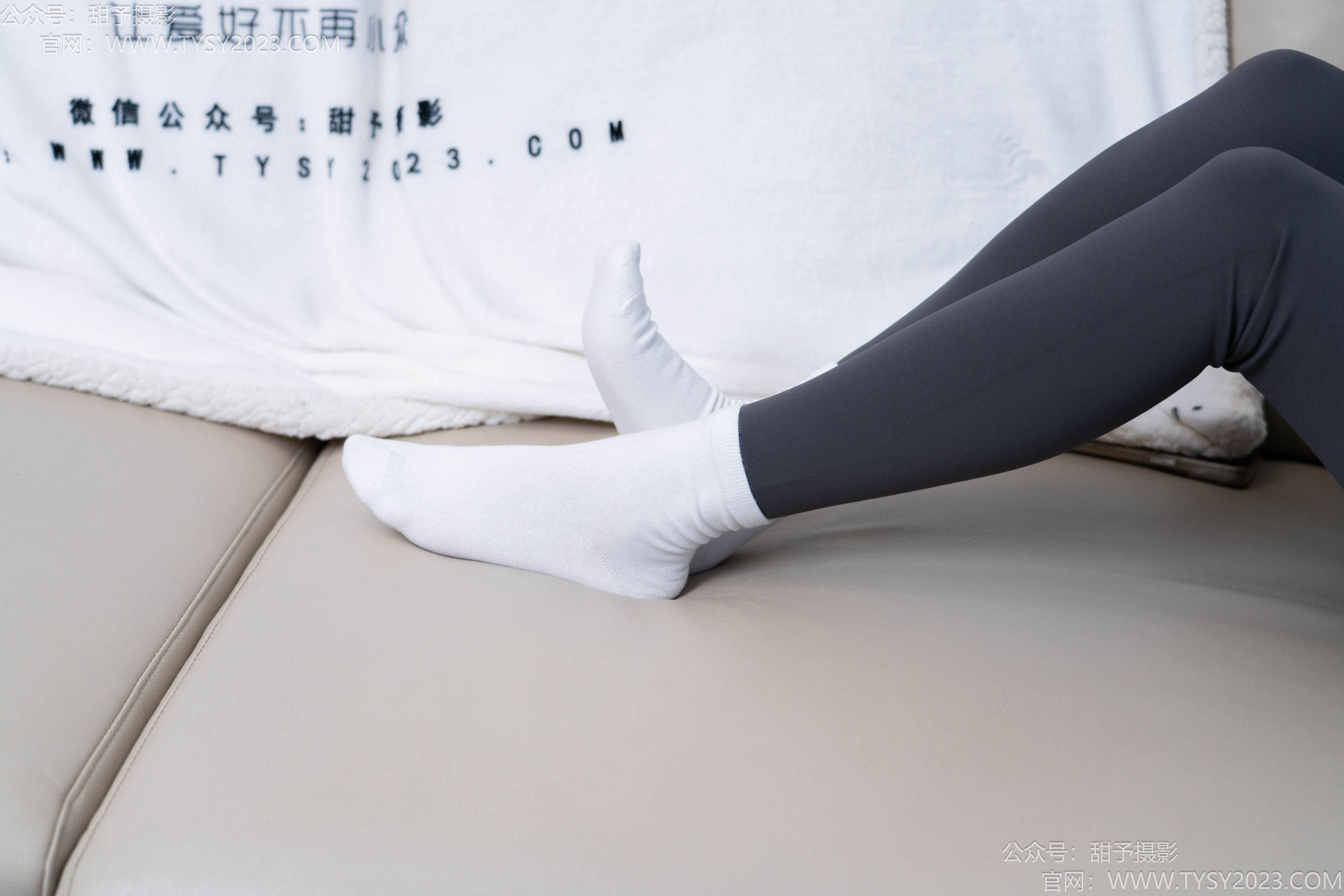 甜予摄影 No.192 澜澜 - 高跟鞋、白棉袜、裸足/(134P)