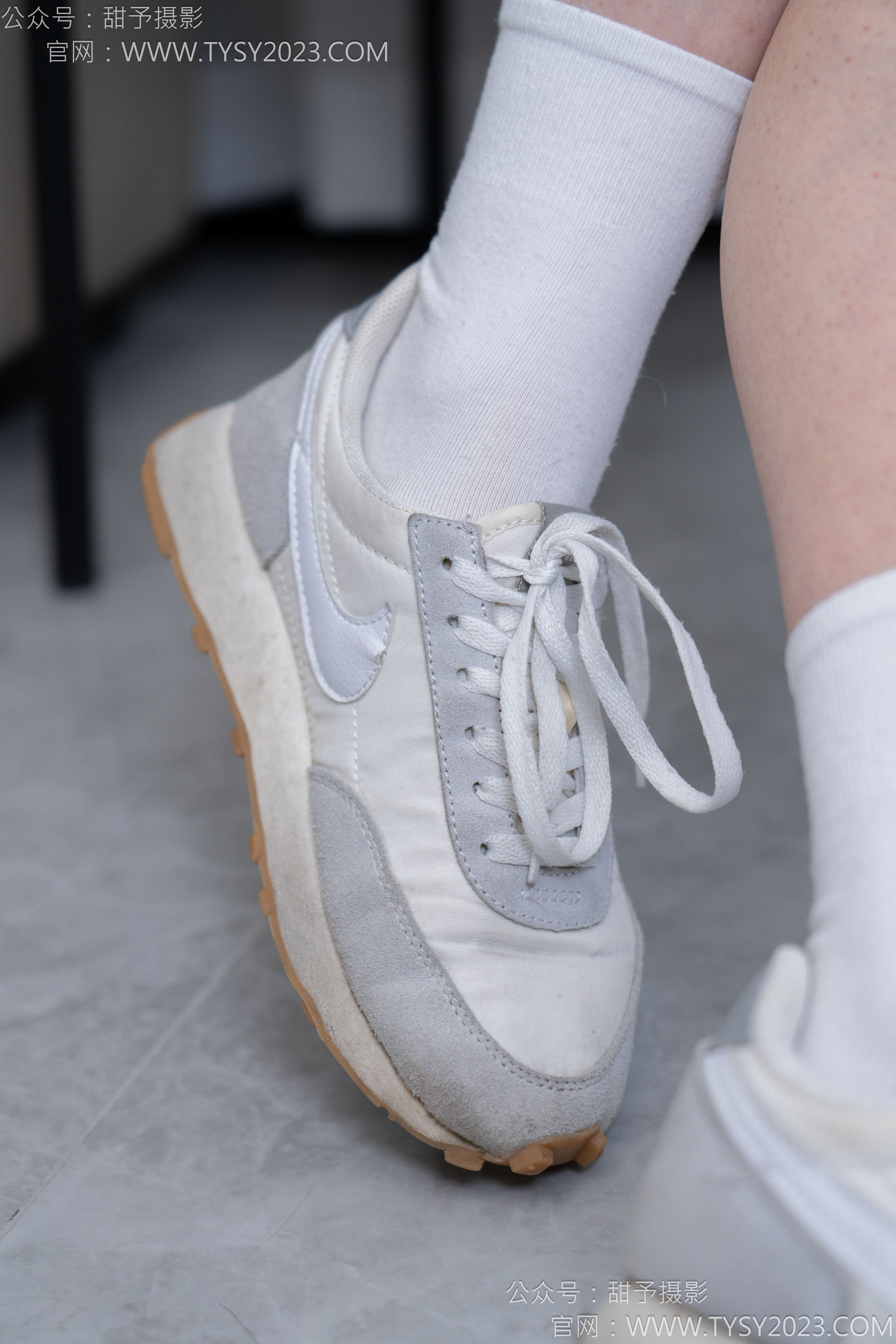 甜予摄影 No.167 小容 - 板鞋、白棉袜、裸足/(129P)