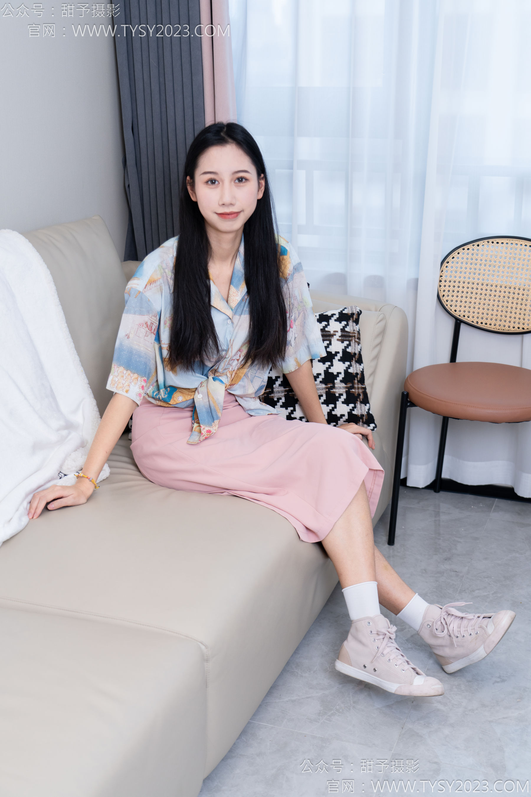 甜予摄影 No.186 娃娃 - 帆布鞋、白棉袜、裸足/(129P)