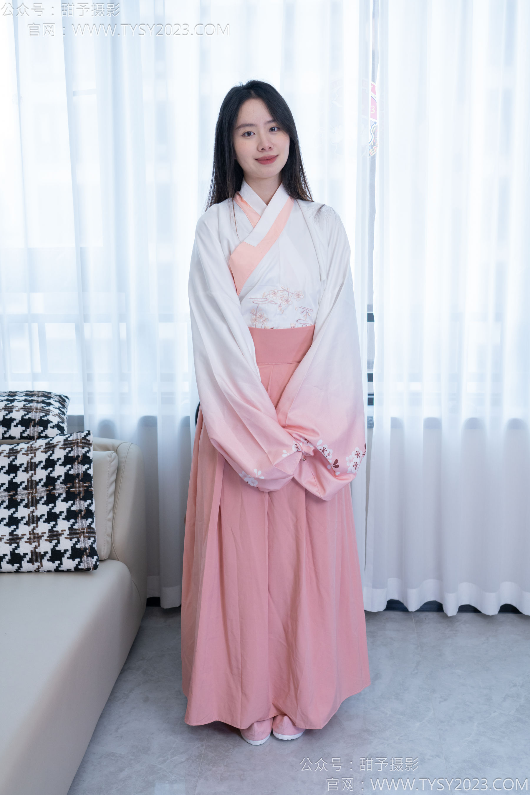 甜予摄影 No.183 知知 - 布鞋、白棉袜、裸足/(148P)