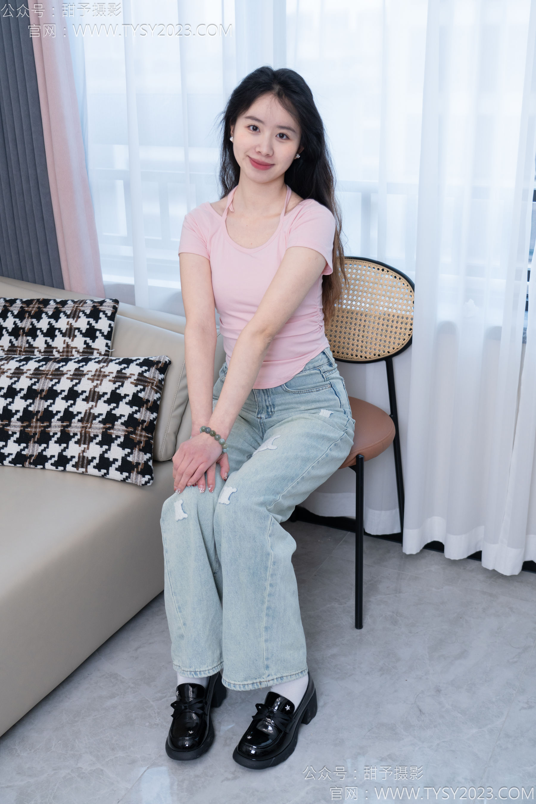 甜予摄影 No.162 知知 - 皮鞋、白棉袜、裸足/(125P)