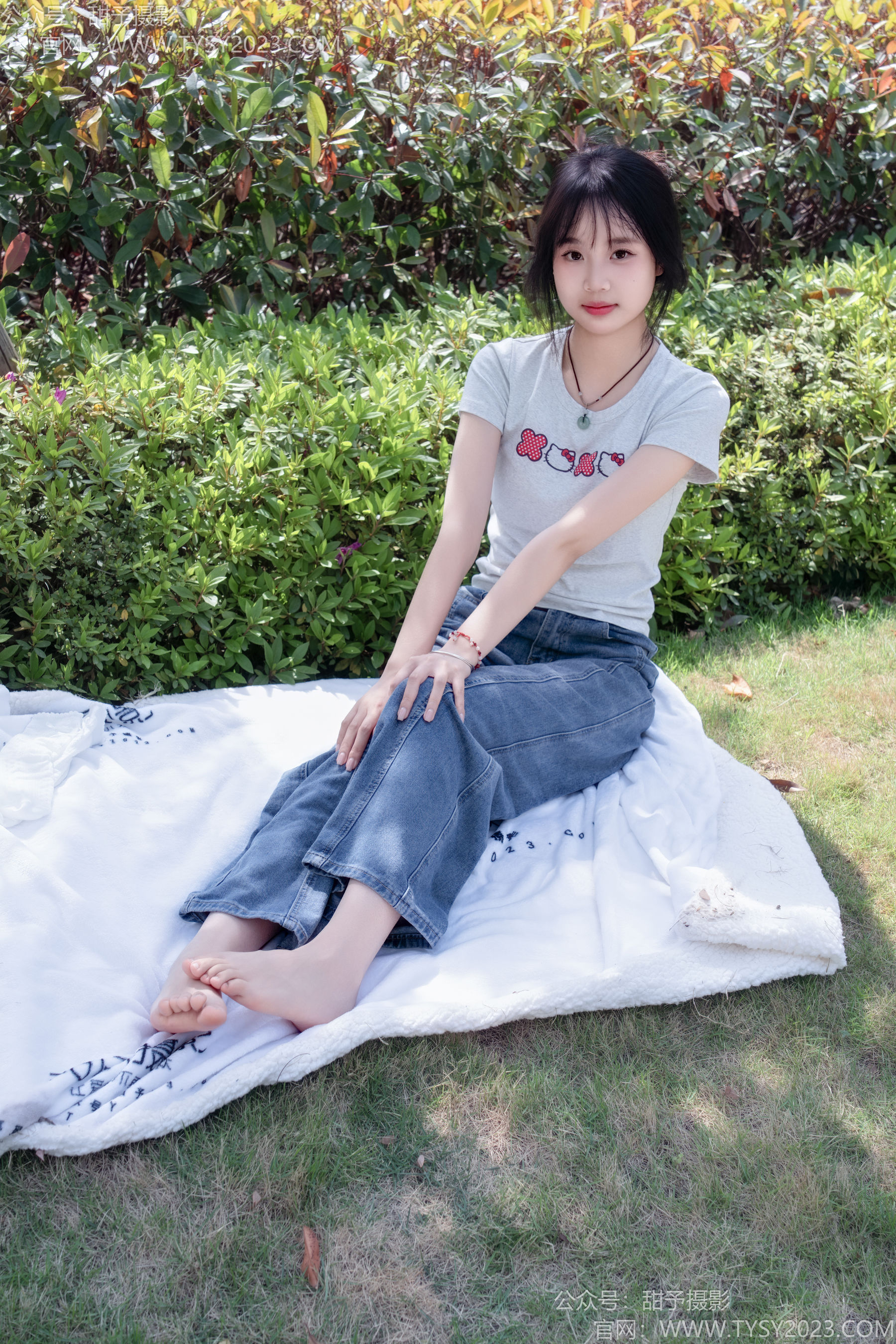 甜予摄影 No.194 小橙子 - 板鞋、白棉袜、裸足/(130P)