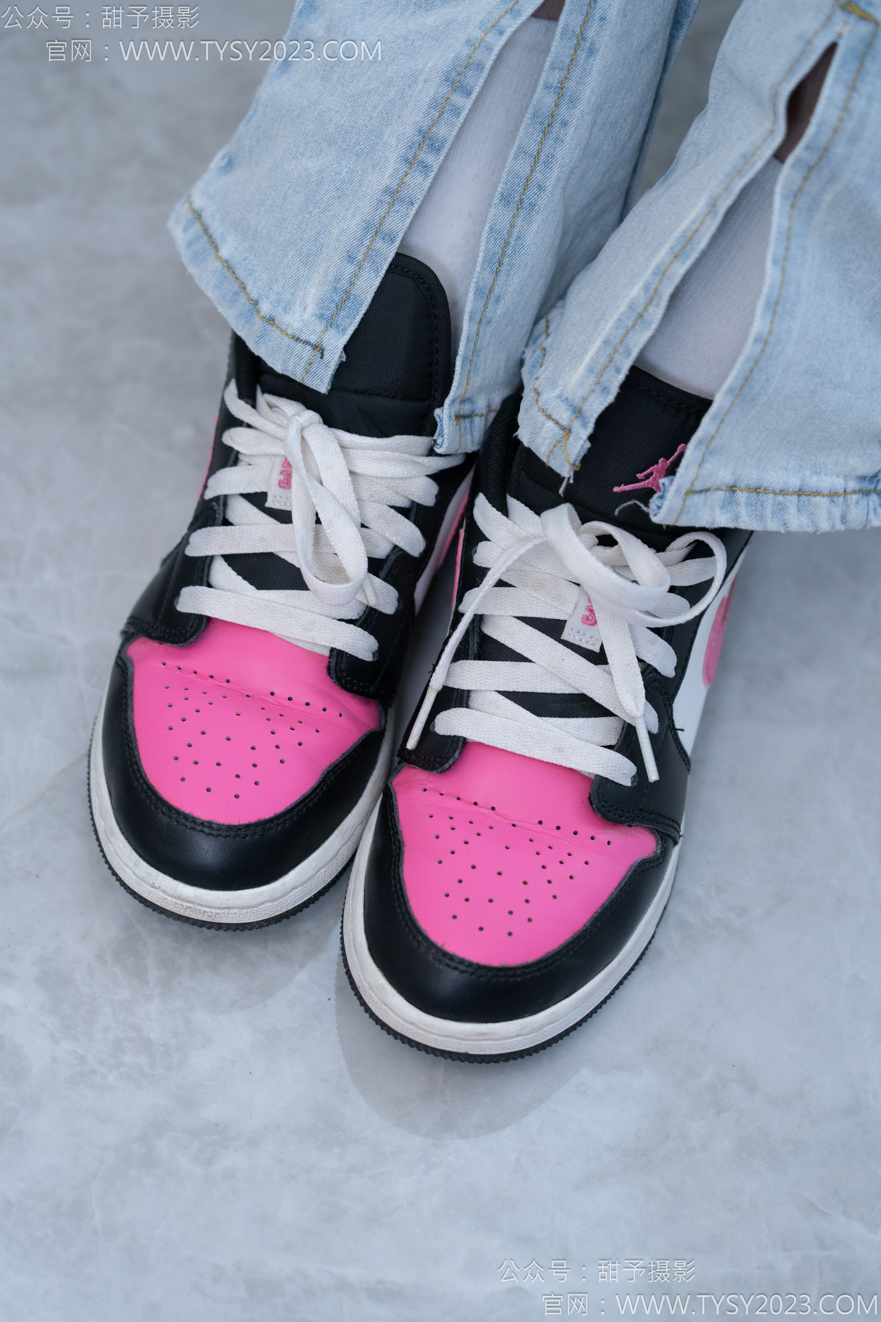 甜予摄影 No.181 小容 - 板鞋、白棉袜、裸足/(130P)