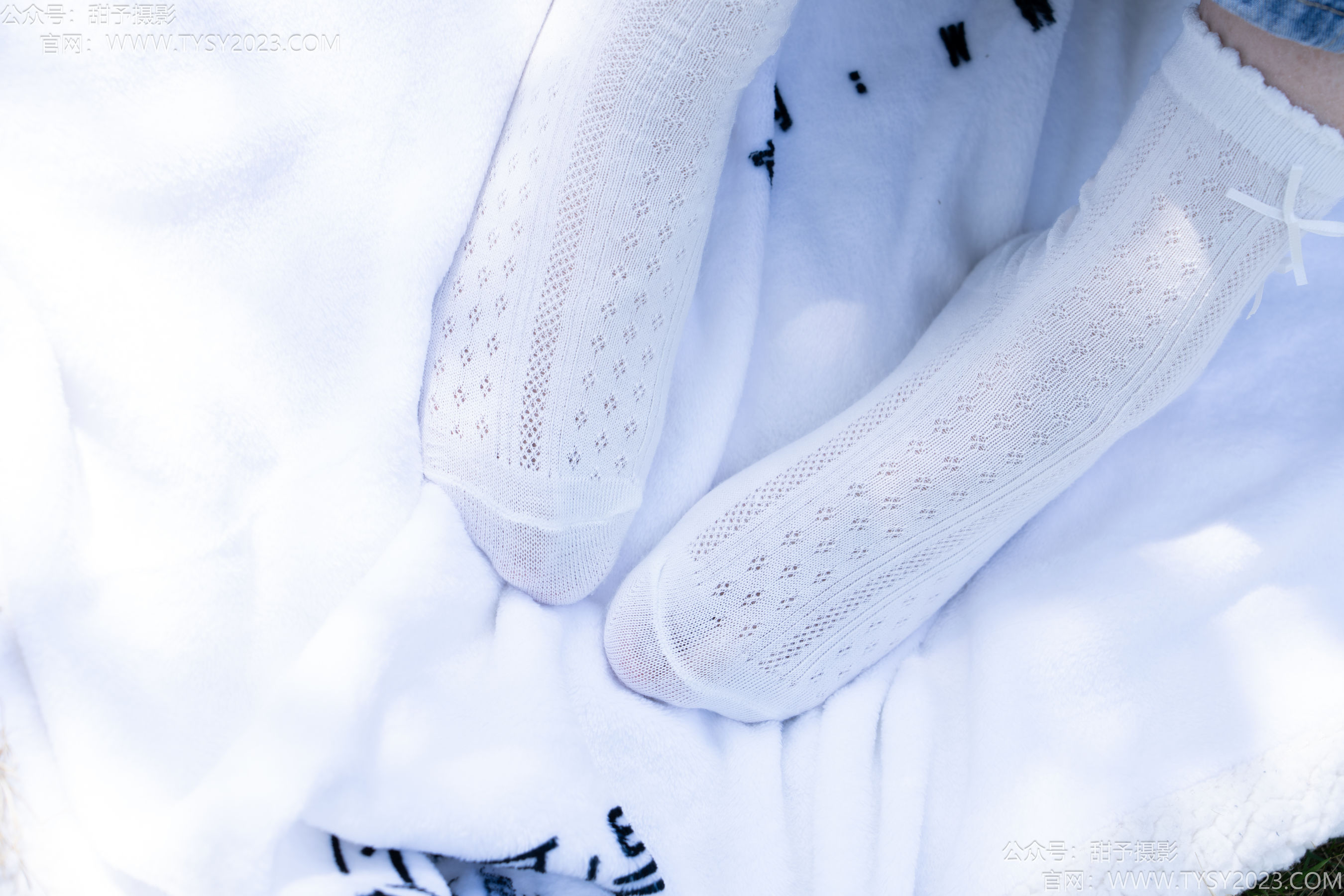 甜予摄影 No.194 小橙子 - 板鞋、白棉袜、裸足/(130P)