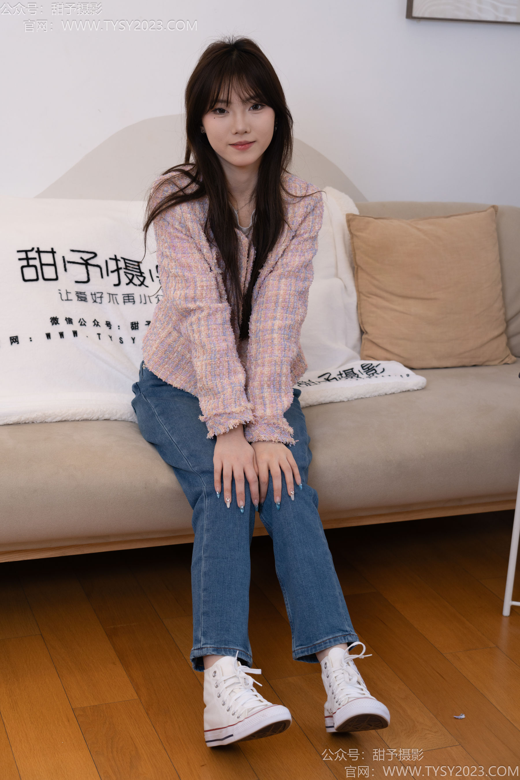 甜予摄影 No.189 璇璇 - 帆布鞋、裸足、抖腿剧情/(134P)