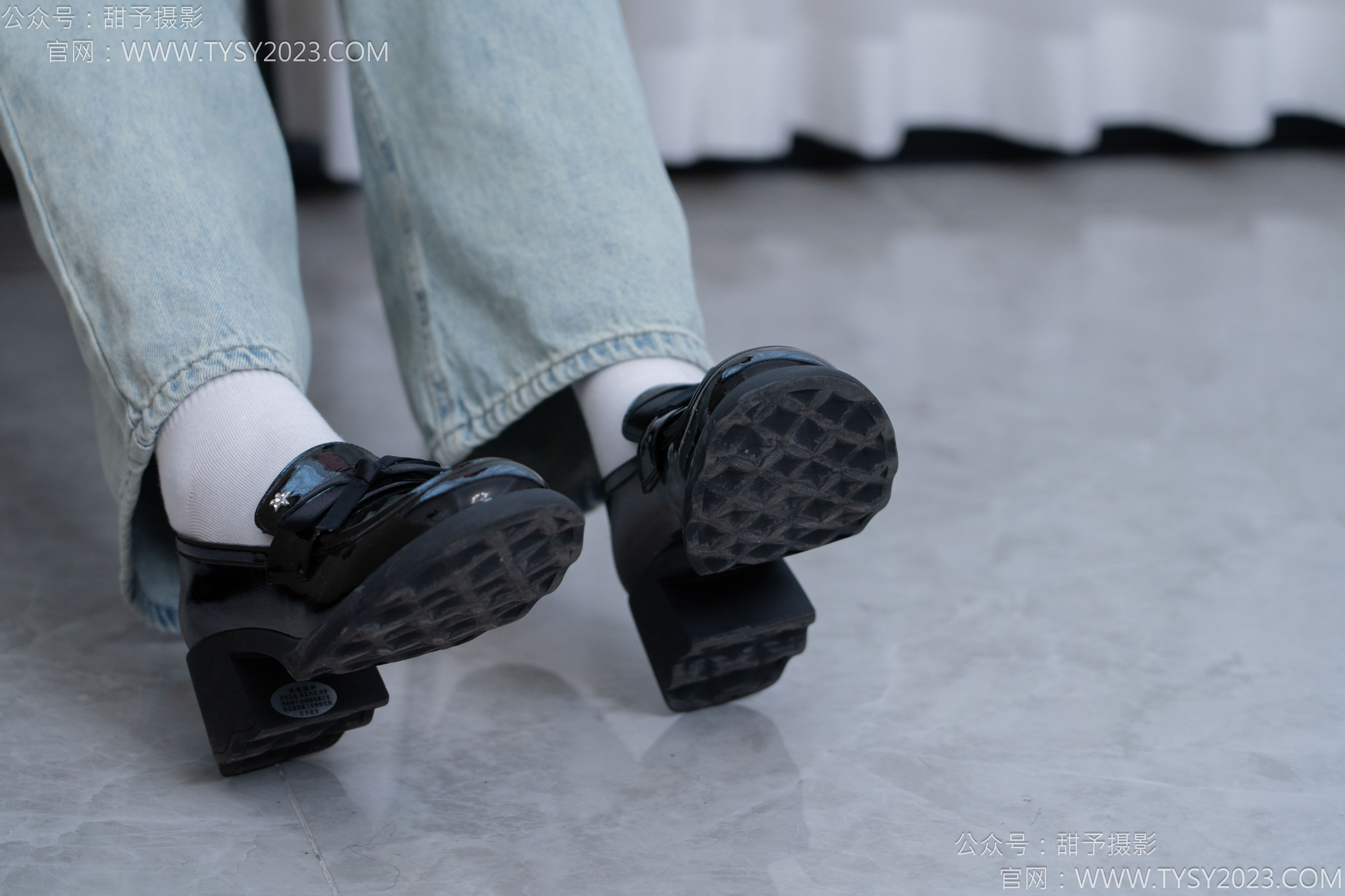 甜予摄影 No.162 知知 - 皮鞋、白棉袜、裸足/(125P)