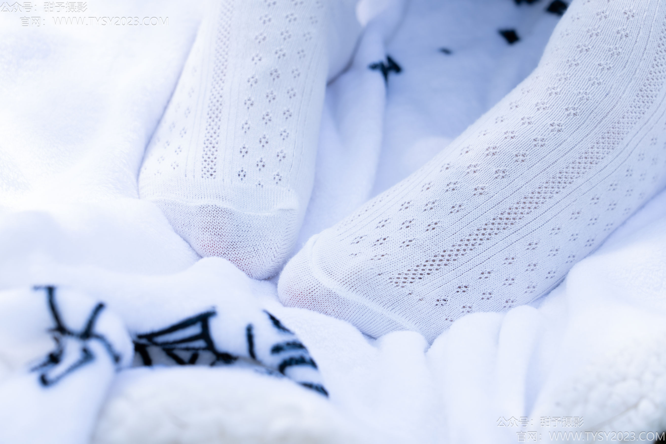 甜予摄影 No.194 小橙子 - 板鞋、白棉袜、裸足/(130P)