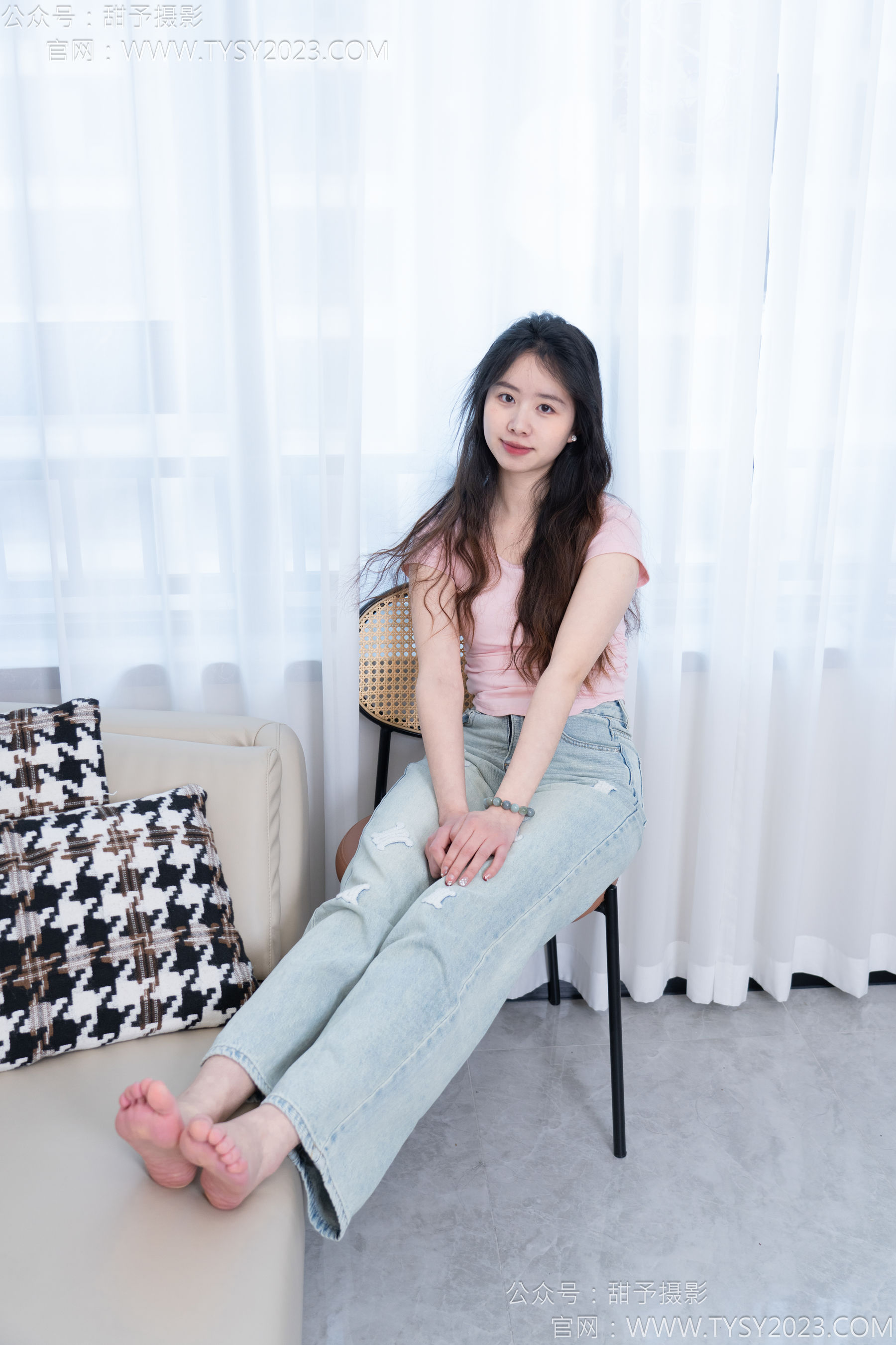 甜予摄影 No.162 知知 - 皮鞋、白棉袜、裸足/(125P)