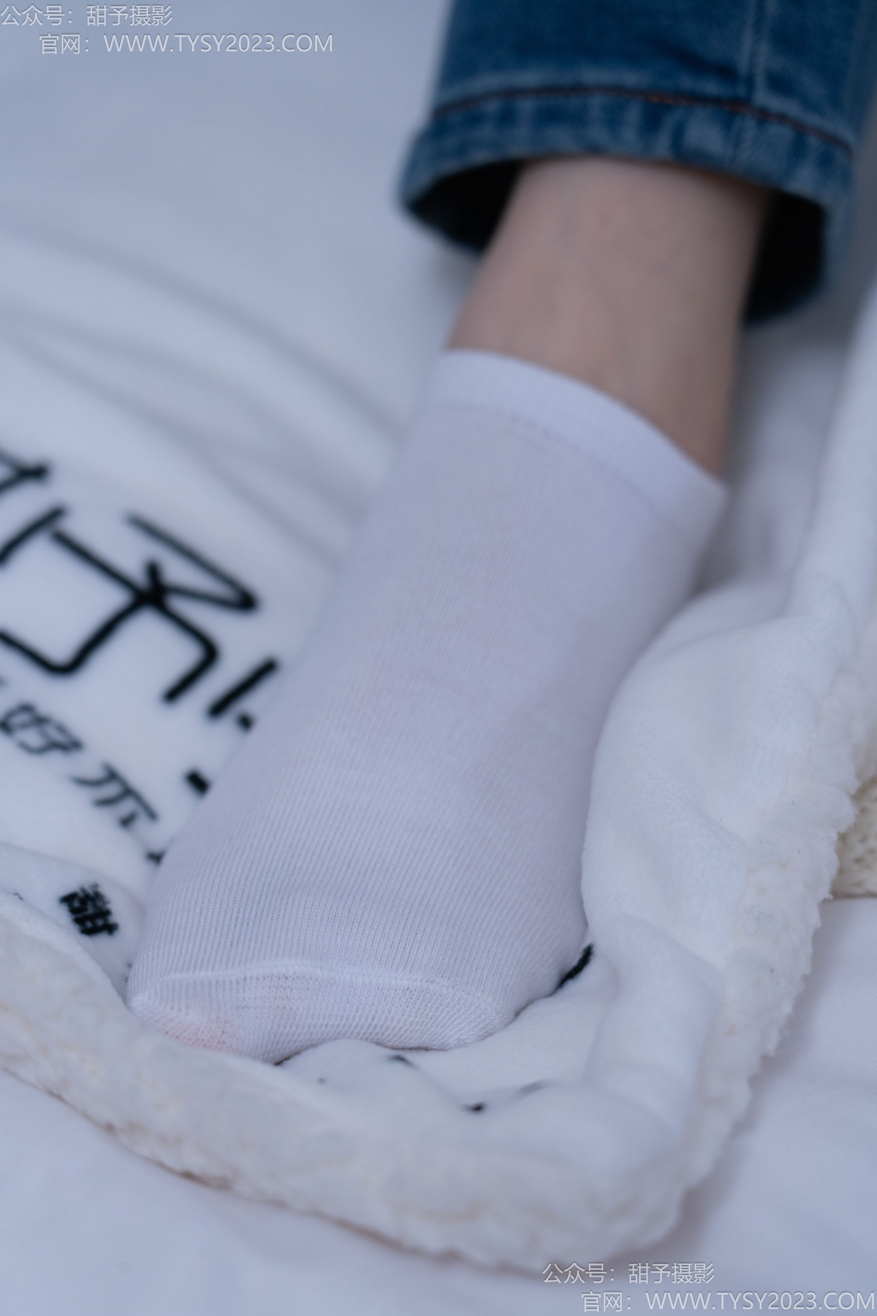 甜予摄影 No.189 璇璇 - 帆布鞋、裸足、抖腿剧情/(134P)