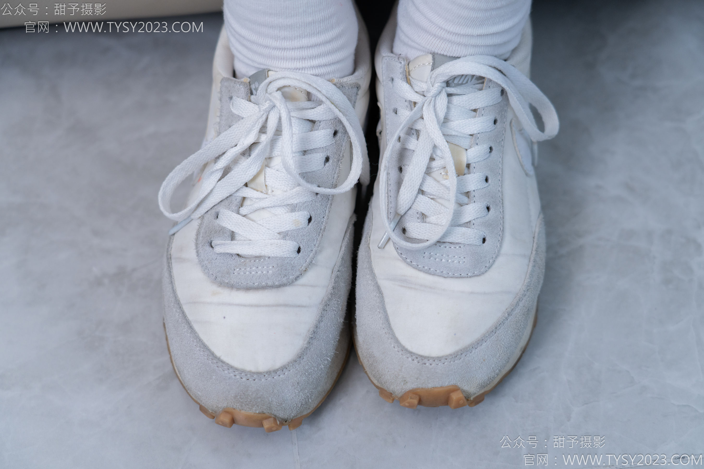 甜予摄影 No.167 小容 - 板鞋、白棉袜、裸足/(129P)