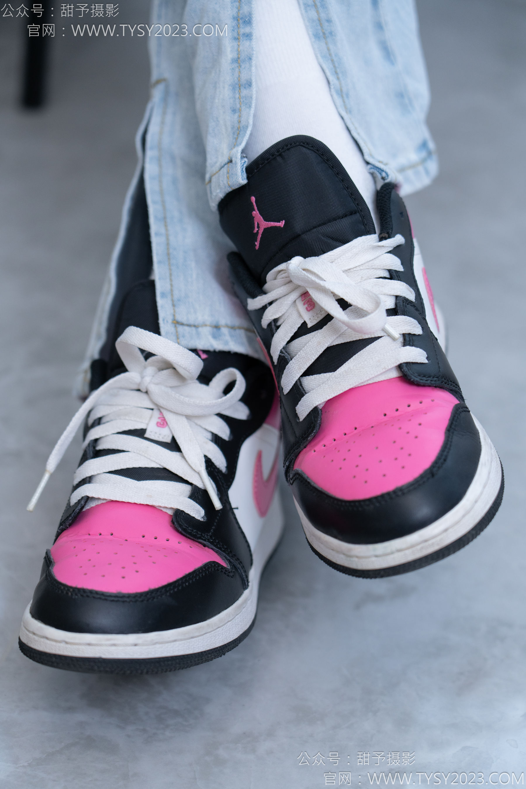 甜予摄影 No.181 小容 - 板鞋、白棉袜、裸足/(130P)