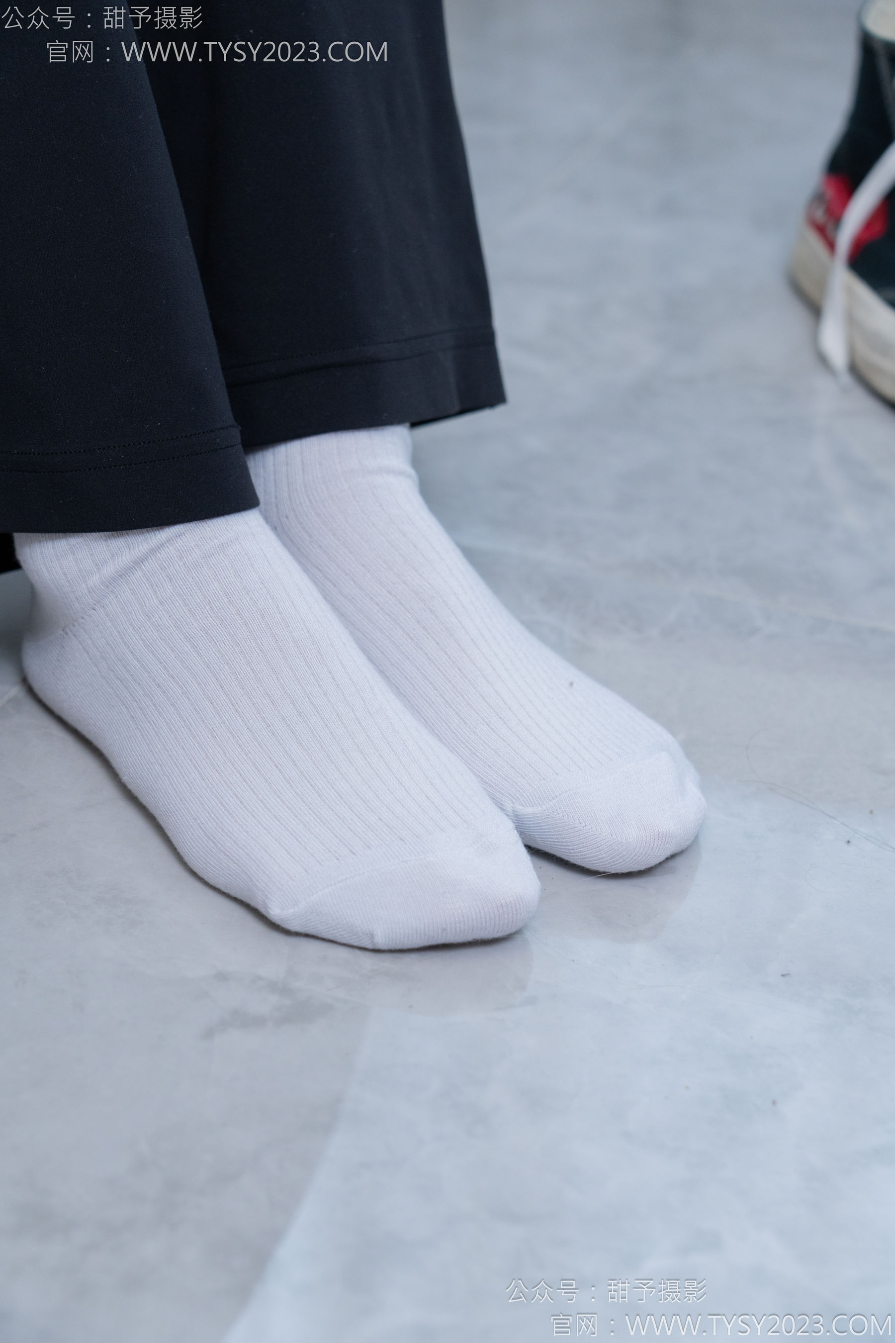 甜予摄影 No.169 贝壳 - 帆布鞋、白棉袜、裸足/(130P)
