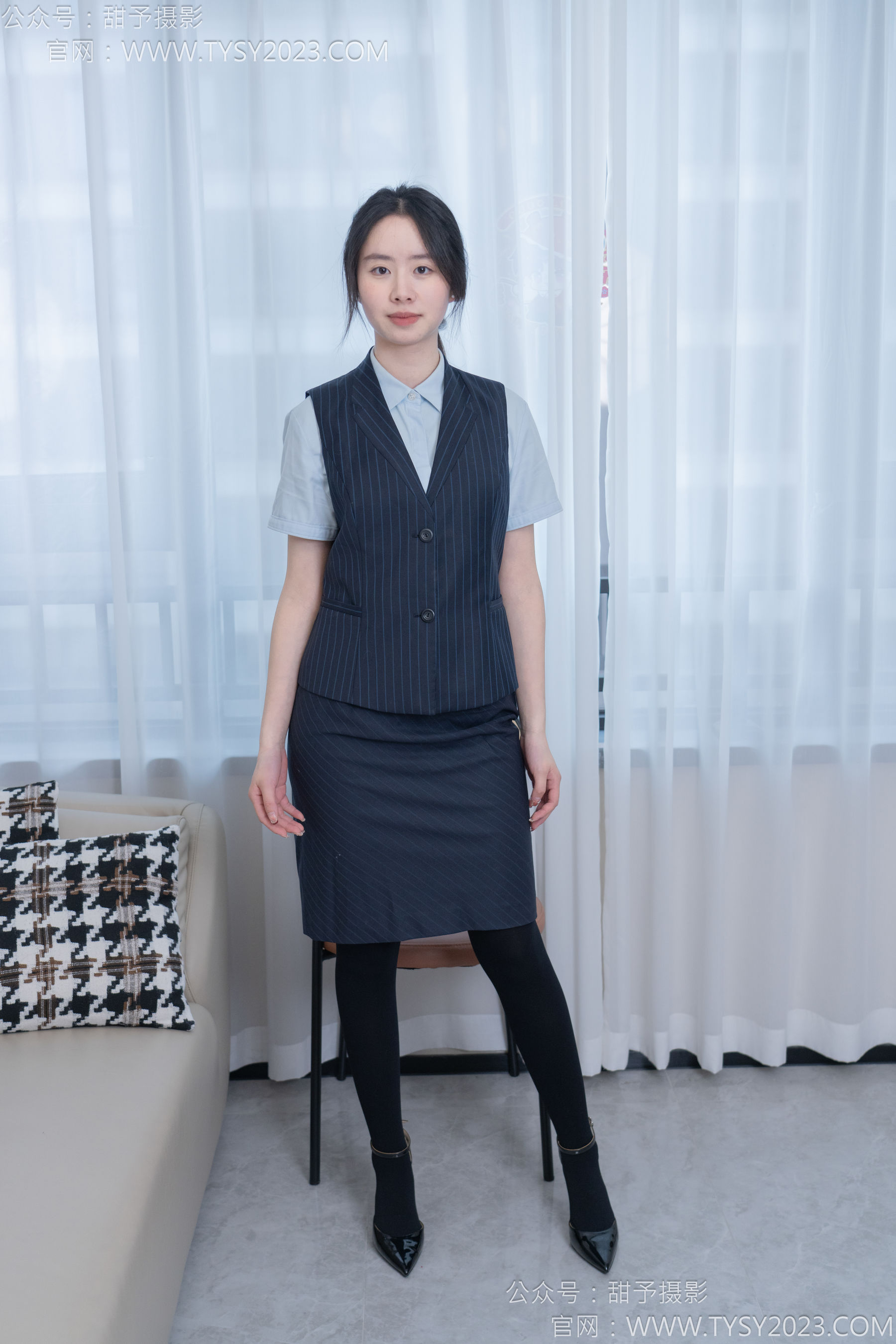 甜予摄影 No.187 知知 - 高跟鞋、厚黑丝/(127P)