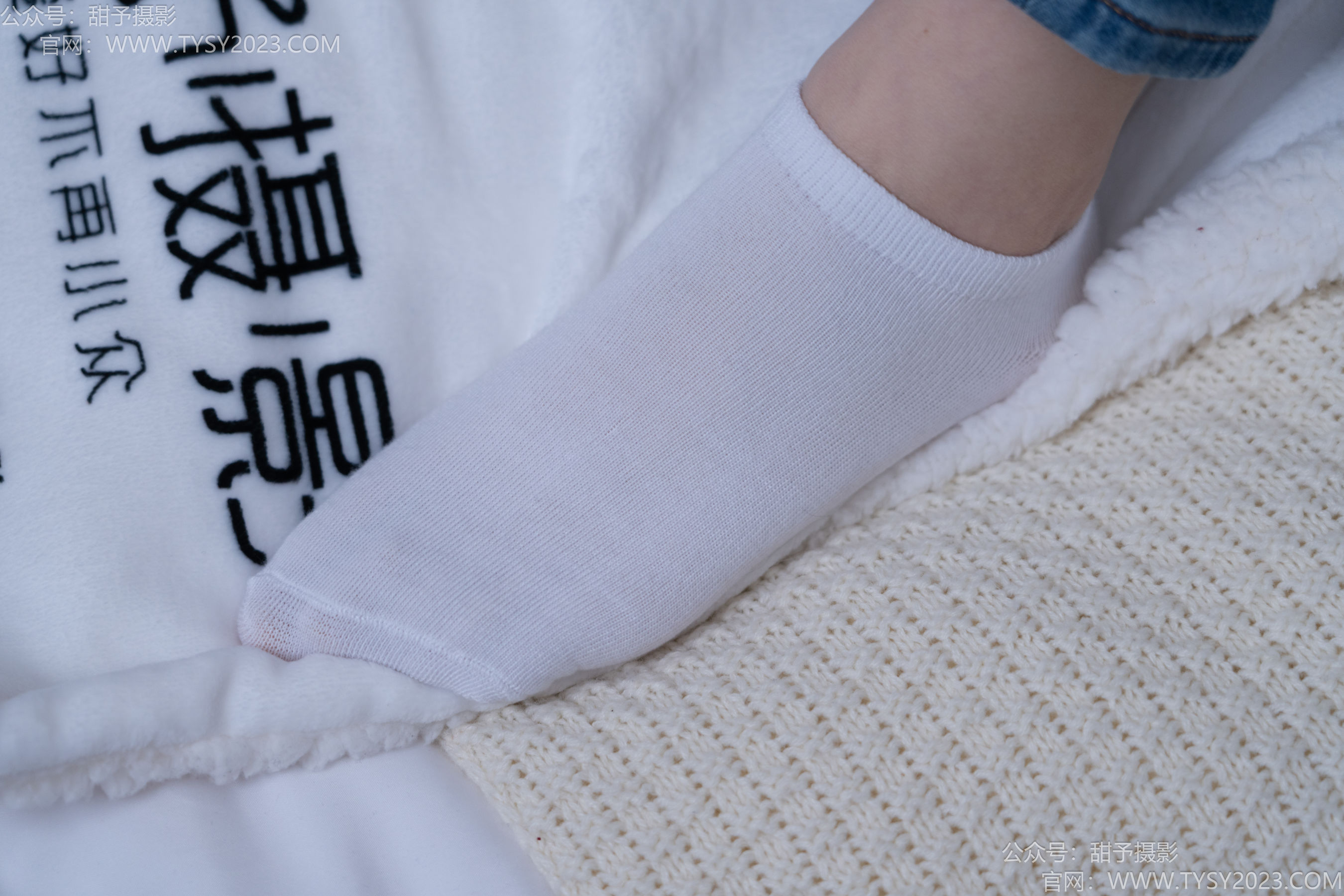 甜予摄影 No.189 璇璇 - 帆布鞋、裸足、抖腿剧情/(134P)