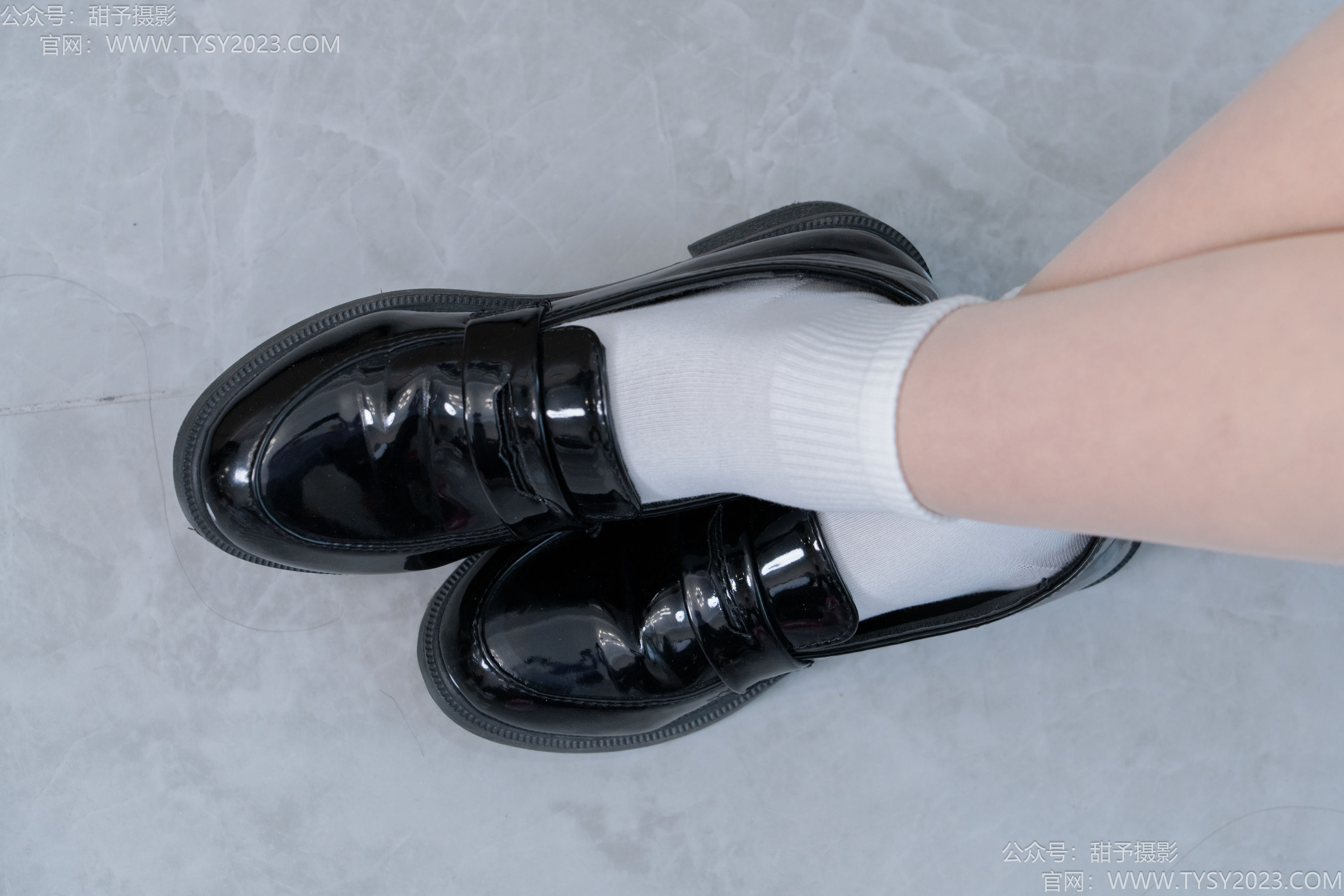 甜予摄影 No.191 贝壳 - 皮鞋、白棉袜、薄肉丝/(135P)