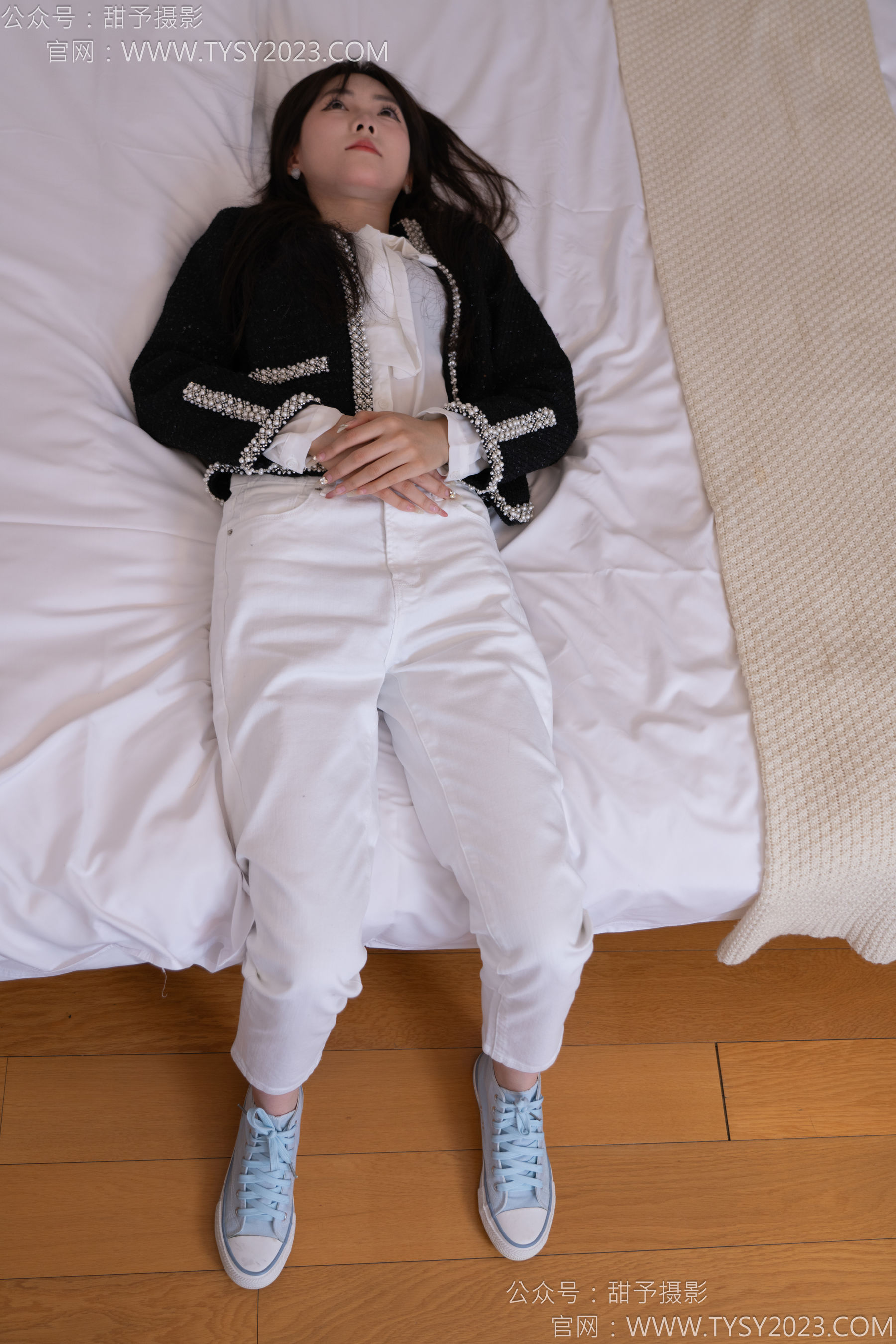 甜予摄影 No.171 璇璇 - 帆布鞋、白棉袜、抖腿剧情/(151P)