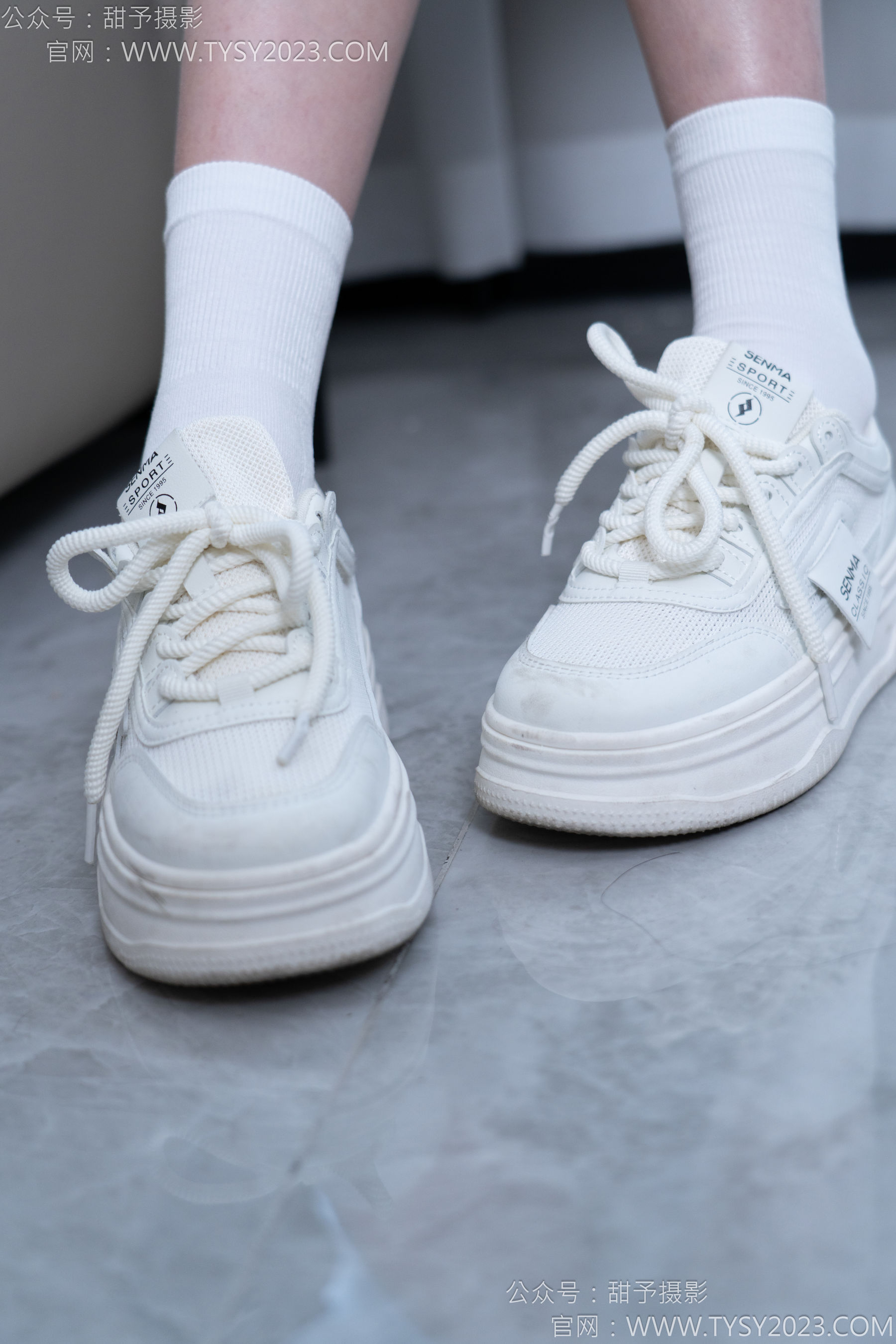 甜予摄影 No.164 珞珞 - 板鞋、白棉袜、裸足/(130P)