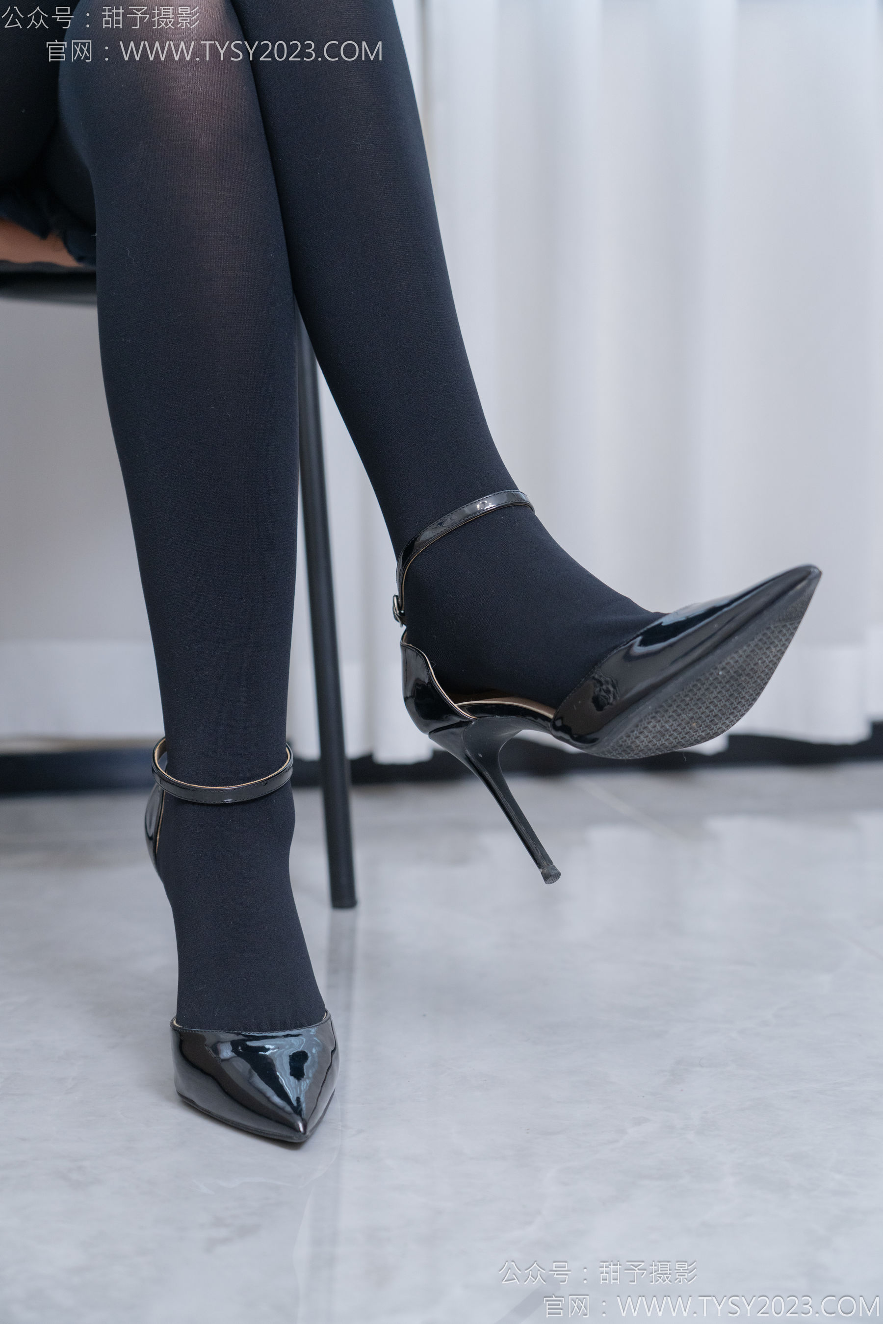 甜予摄影 No.187 知知 - 高跟鞋、厚黑丝/(127P)