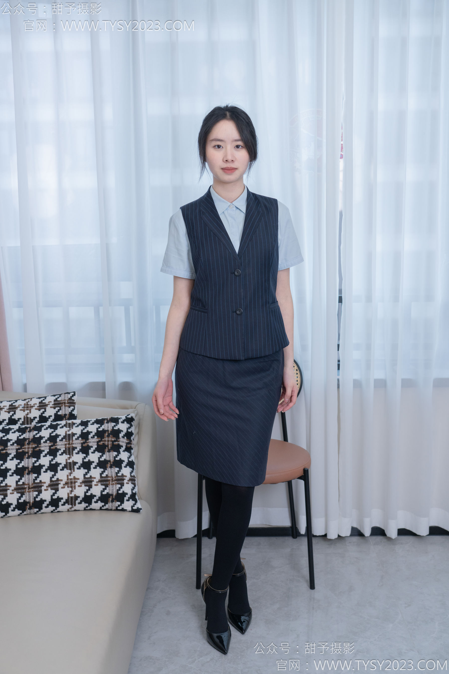 甜予摄影 No.187 知知 - 高跟鞋、厚黑丝/(127P)