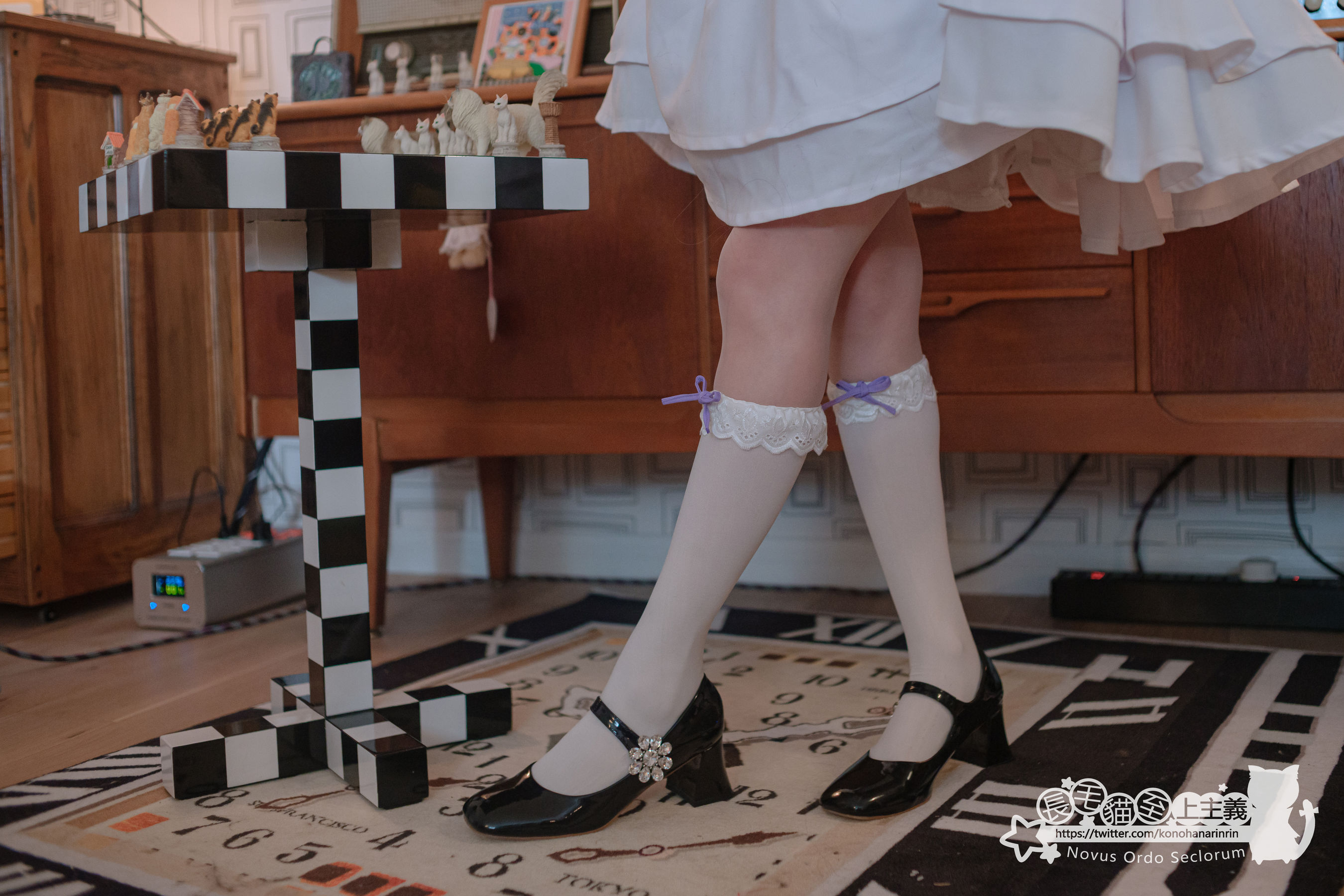 福利姬木花琳琳是勇者 - 蝉鸣泣之时/(45P)