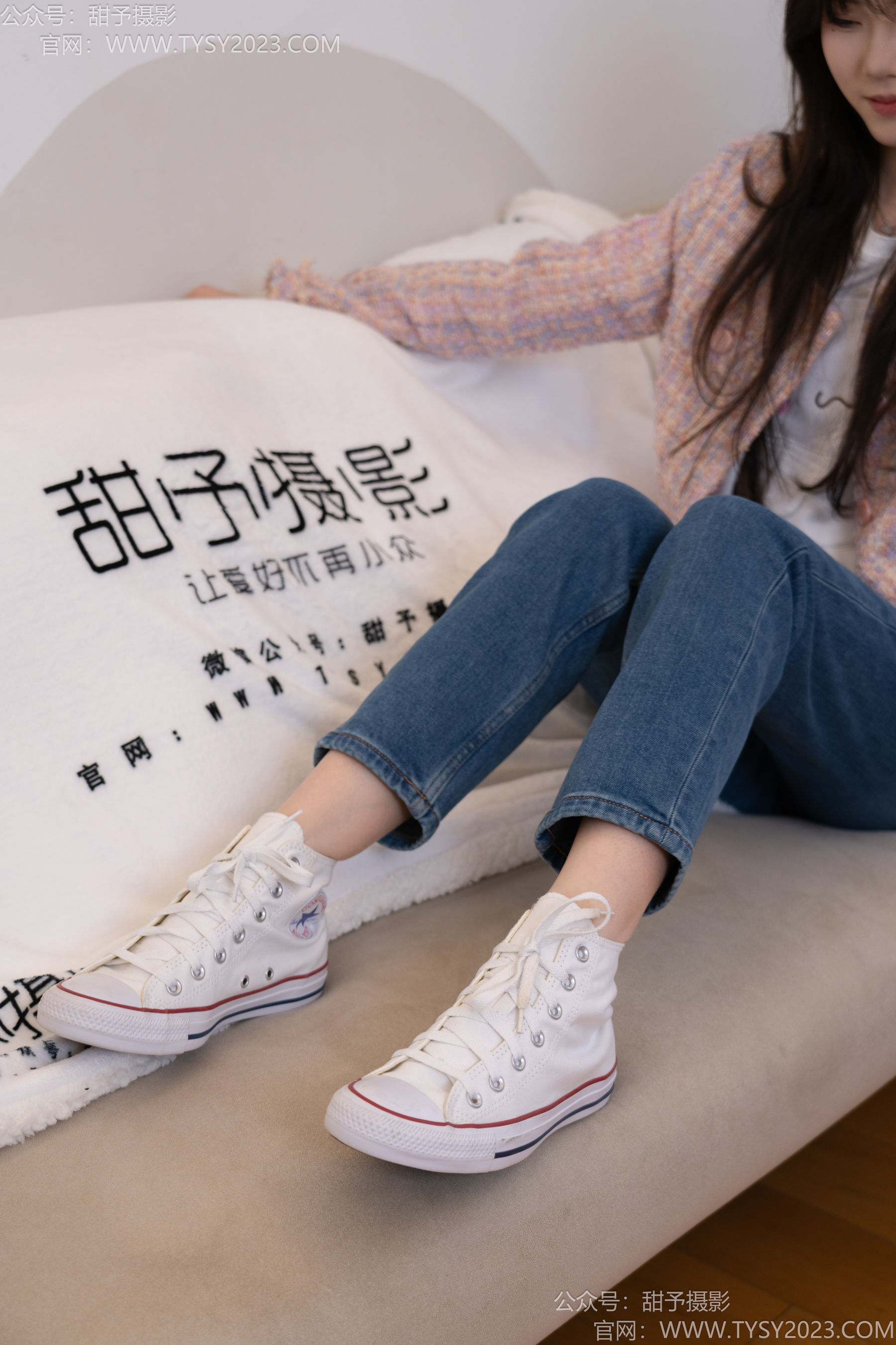 甜予摄影 No.189 璇璇 - 帆布鞋、裸足、抖腿剧情/(134P)