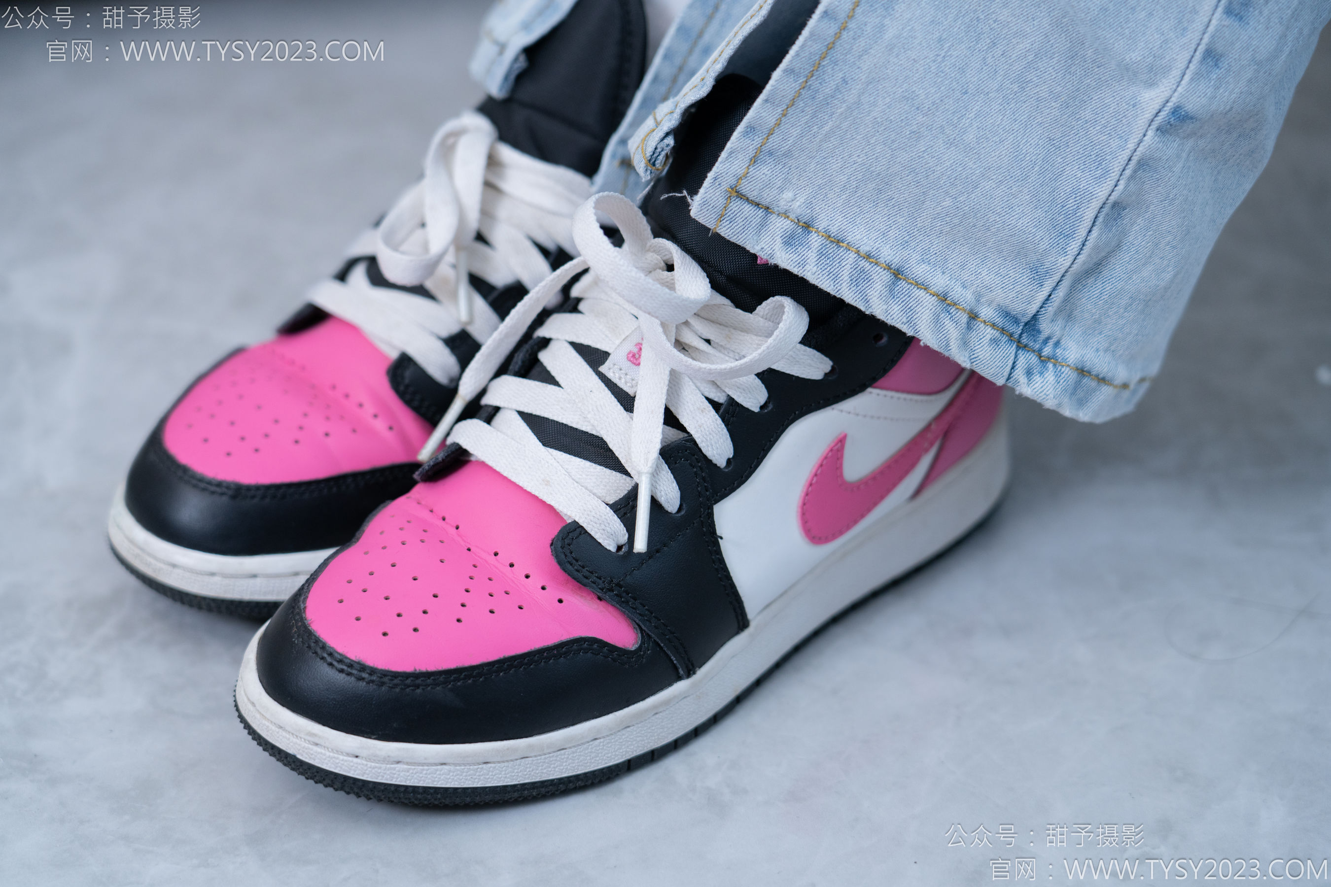 甜予摄影 No.181 小容 - 板鞋、白棉袜、裸足/(130P)