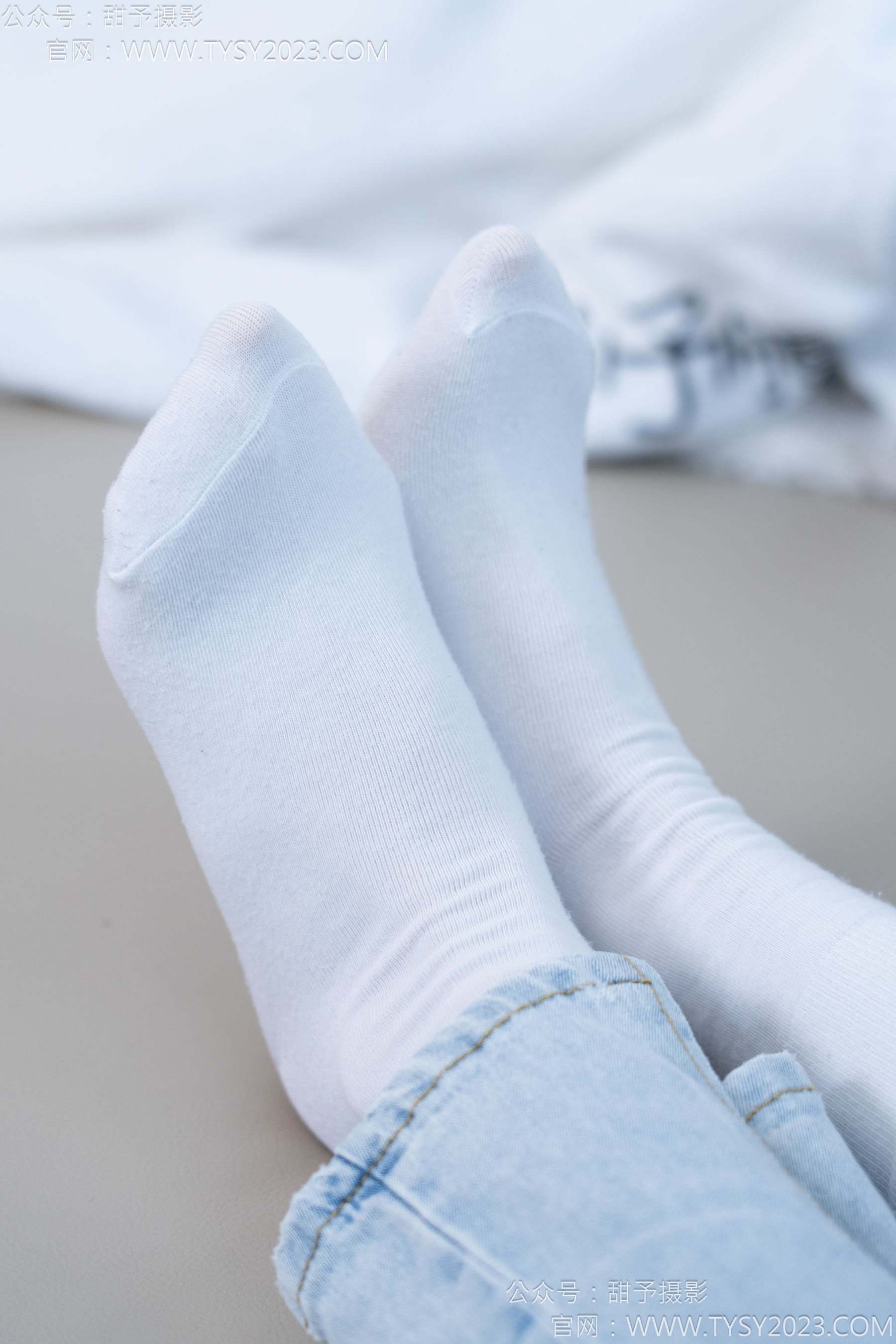 甜予摄影 No.181 小容 - 板鞋、白棉袜、裸足/(130P)