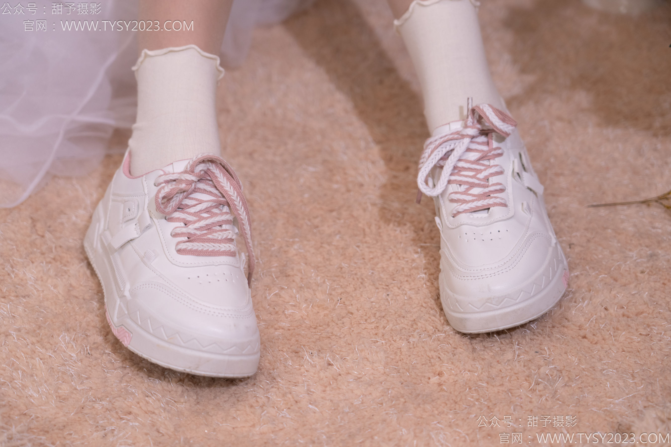 甜予摄影 No.177 璇璇 - 板鞋、白棉袜、薄肉丝/(129P)
