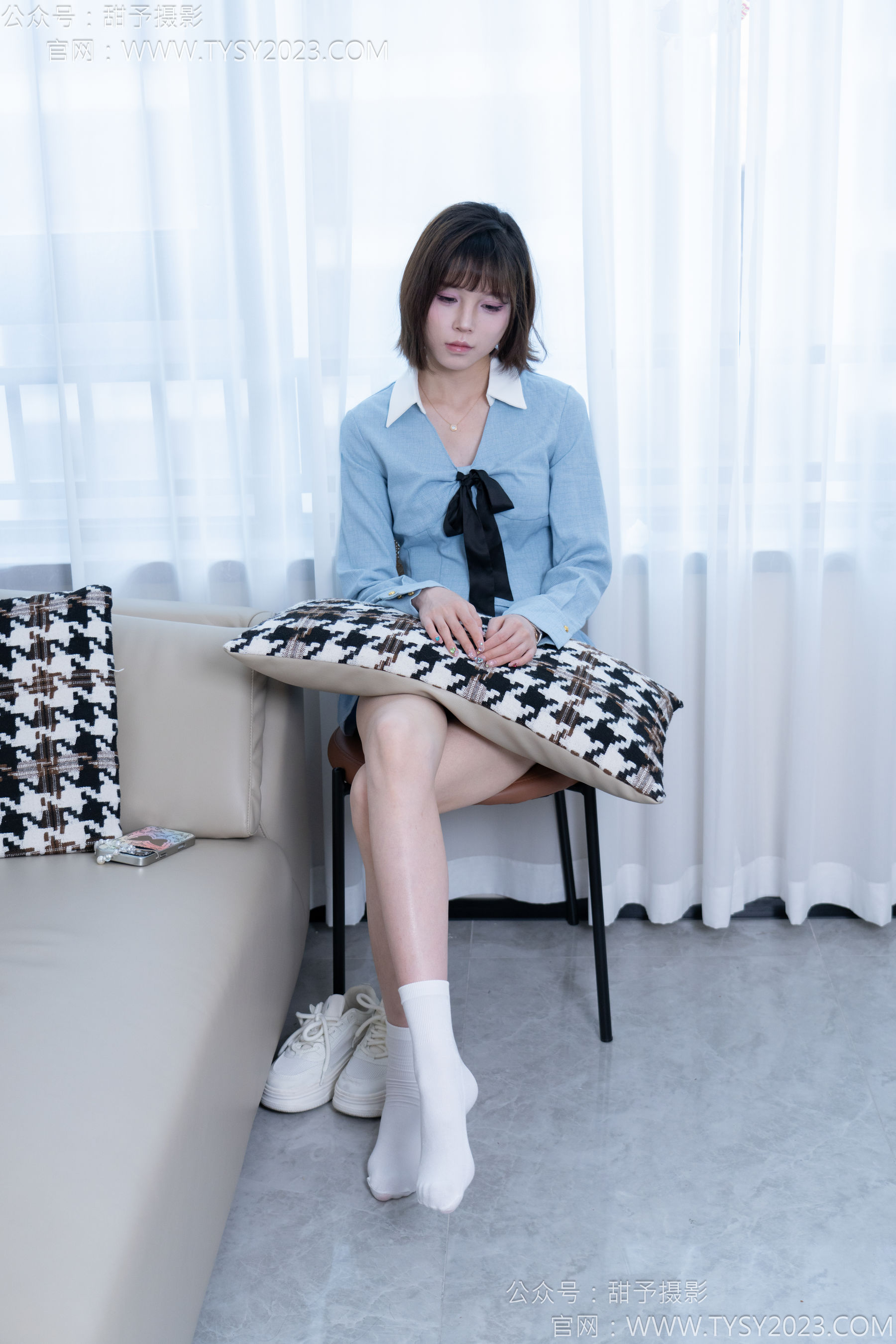 甜予摄影 No.164 珞珞 - 板鞋、白棉袜、裸足/(130P)