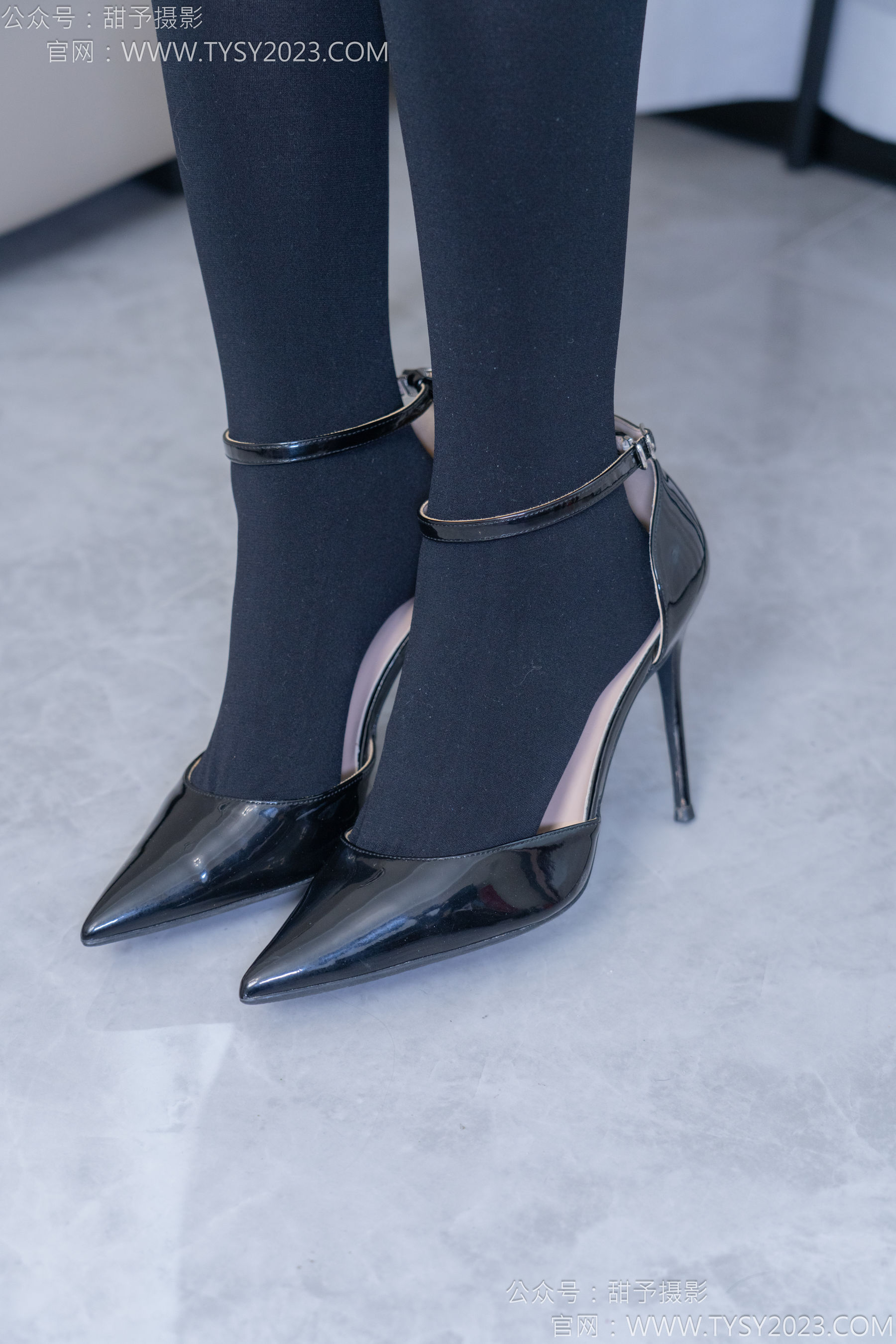 甜予摄影 No.187 知知 - 高跟鞋、厚黑丝/(127P)