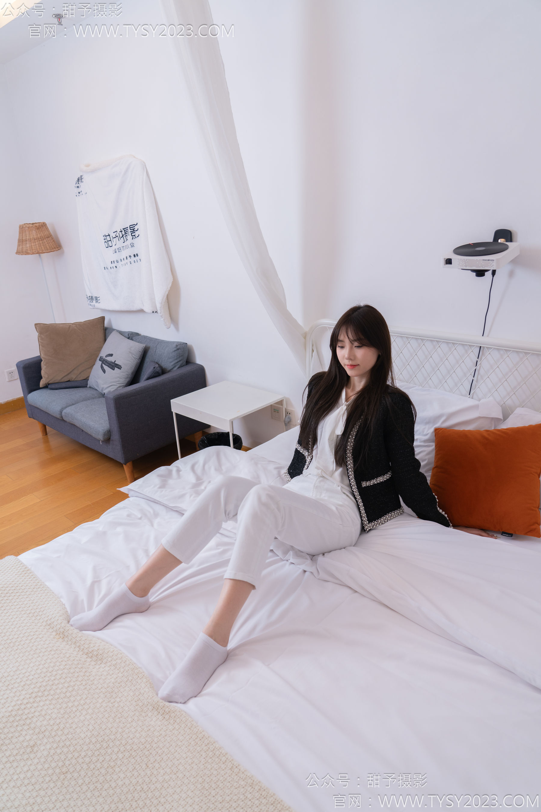 甜予摄影 No.171 璇璇 - 帆布鞋、白棉袜、抖腿剧情/(151P)