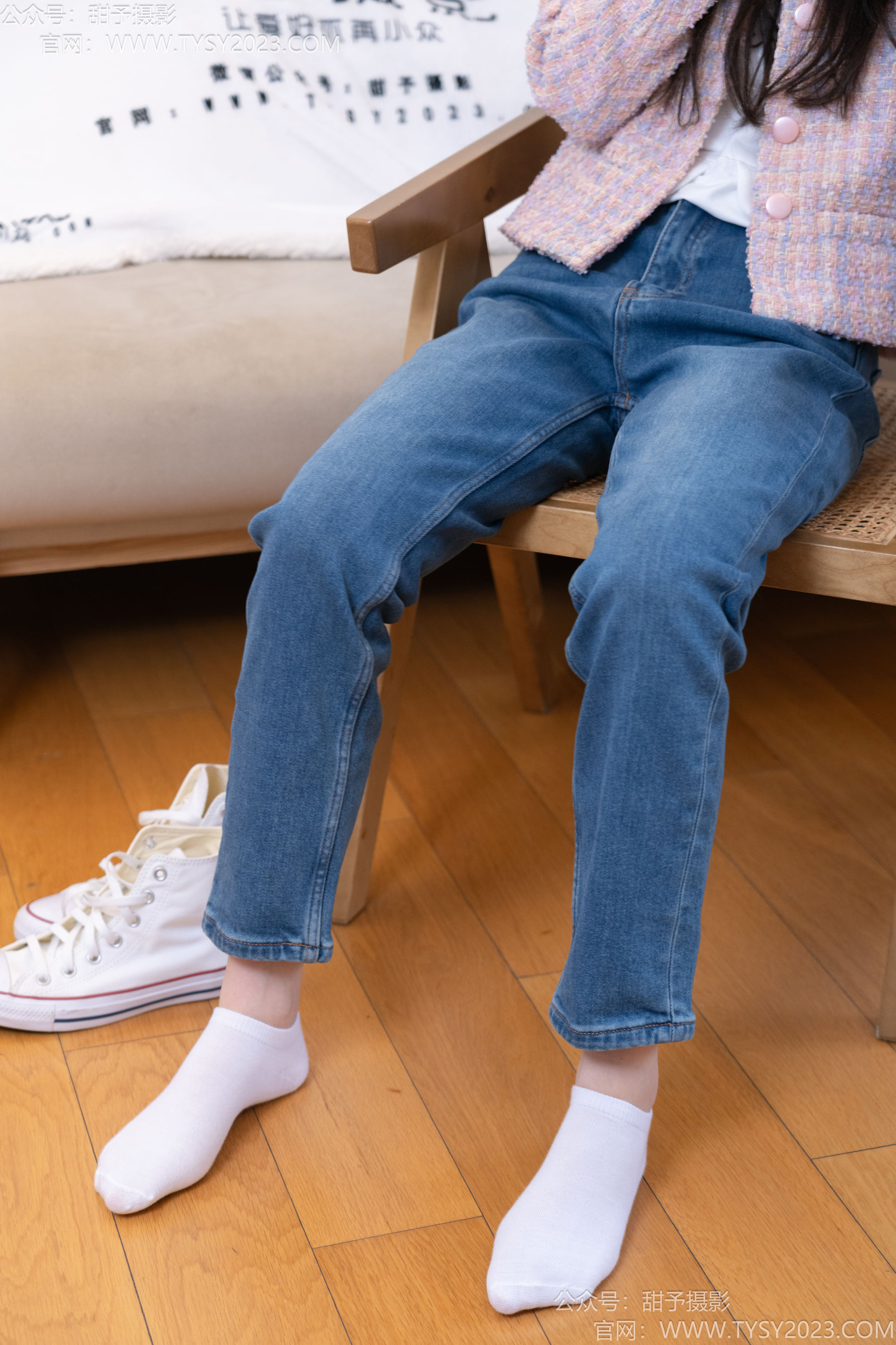 甜予摄影 No.189 璇璇 - 帆布鞋、裸足、抖腿剧情/(134P)