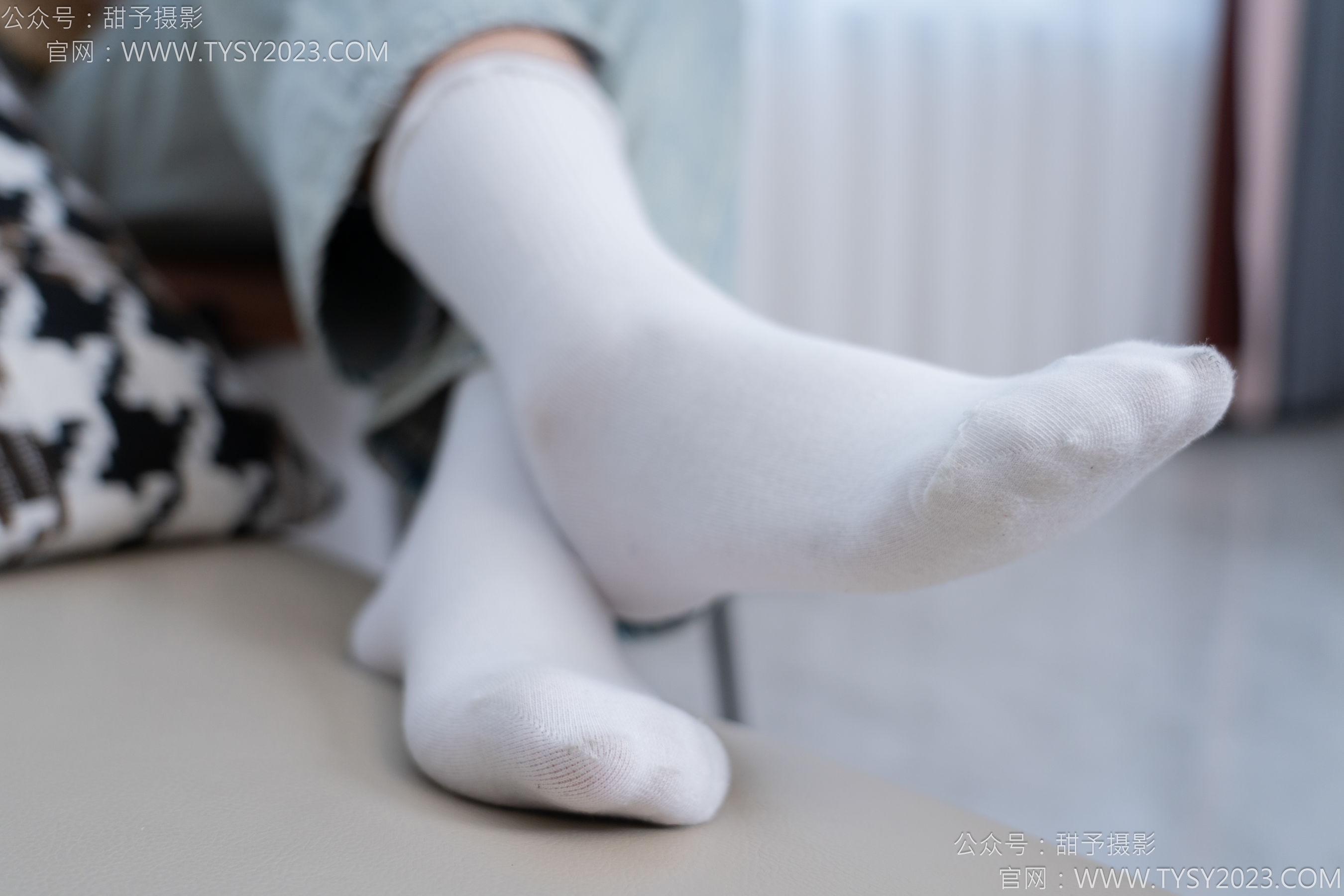 甜予摄影 No.162 知知 - 皮鞋、白棉袜、裸足/(125P)
